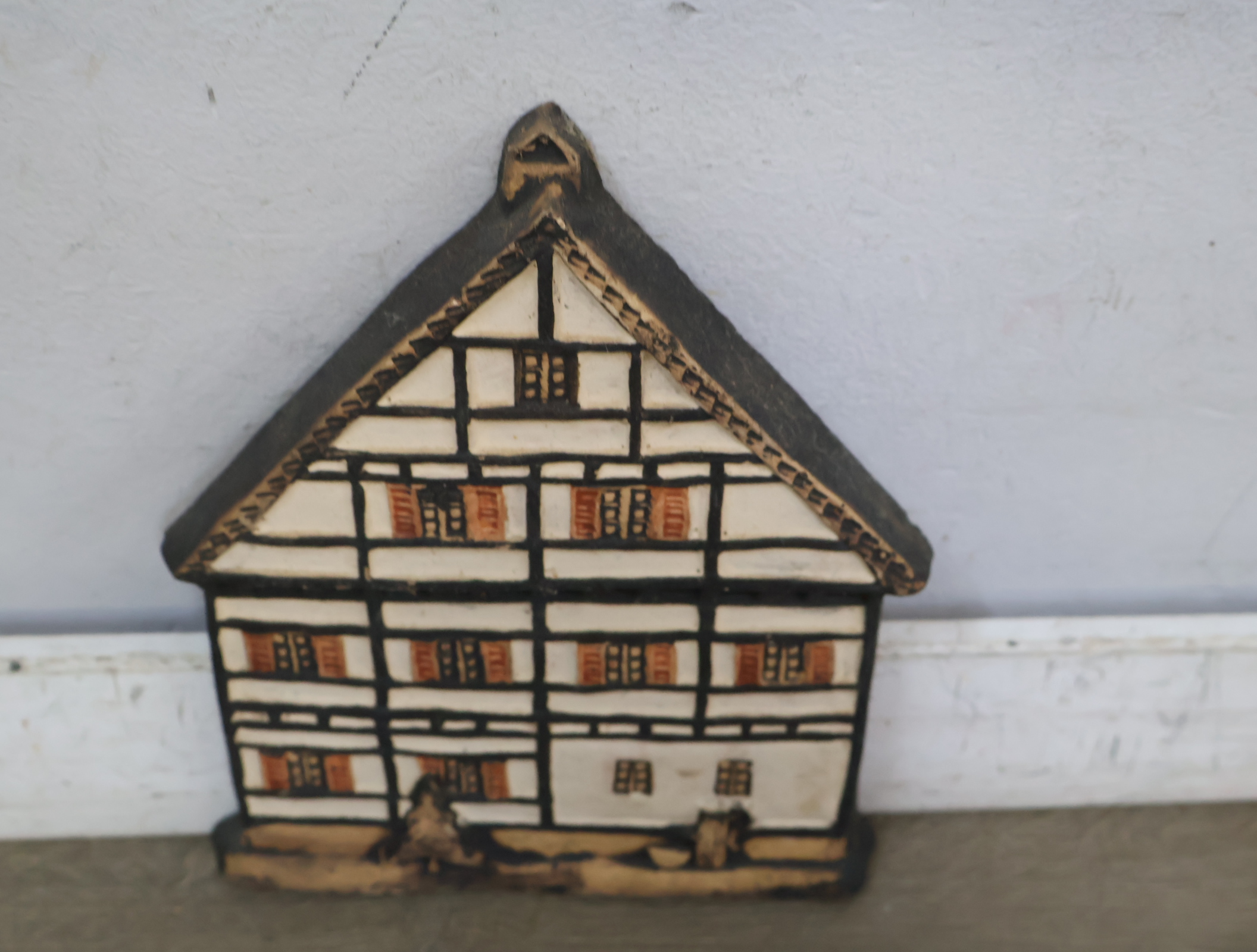 Vintage gevelhuisje wanddecoratie – foto 5 – kavel bij GSD Auctions, Zoeterwoude
