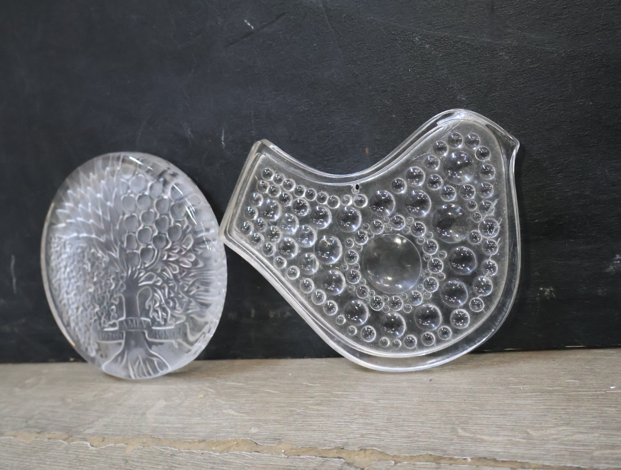 Set van twee decoratieve glazen schalen – foto 5 – kavel bij GSD Auctions, Zoeterwoude