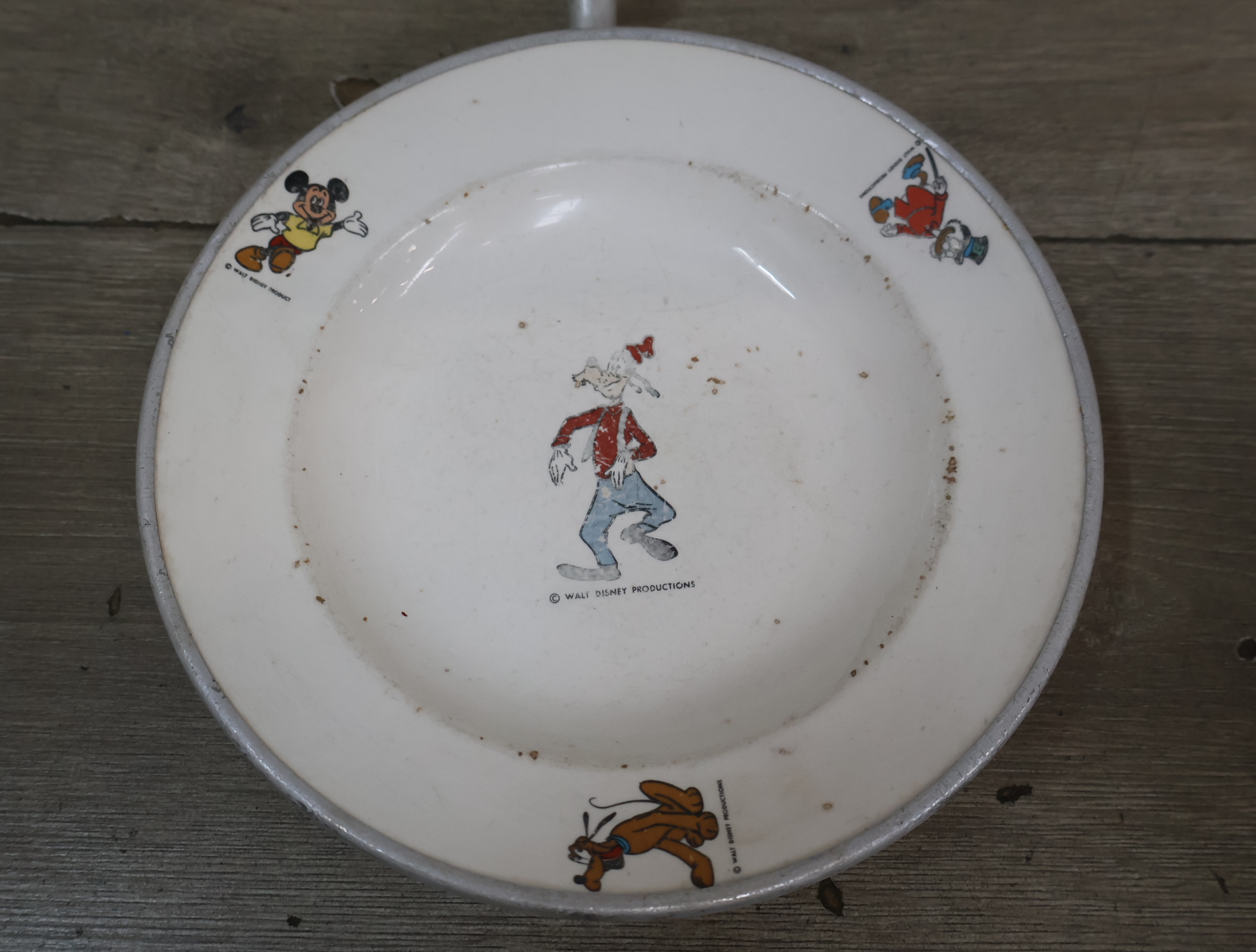 Disney warmhoudbord met Disney figuren – foto 4 – kavel bij GSD Auctions, Zoeterwoude