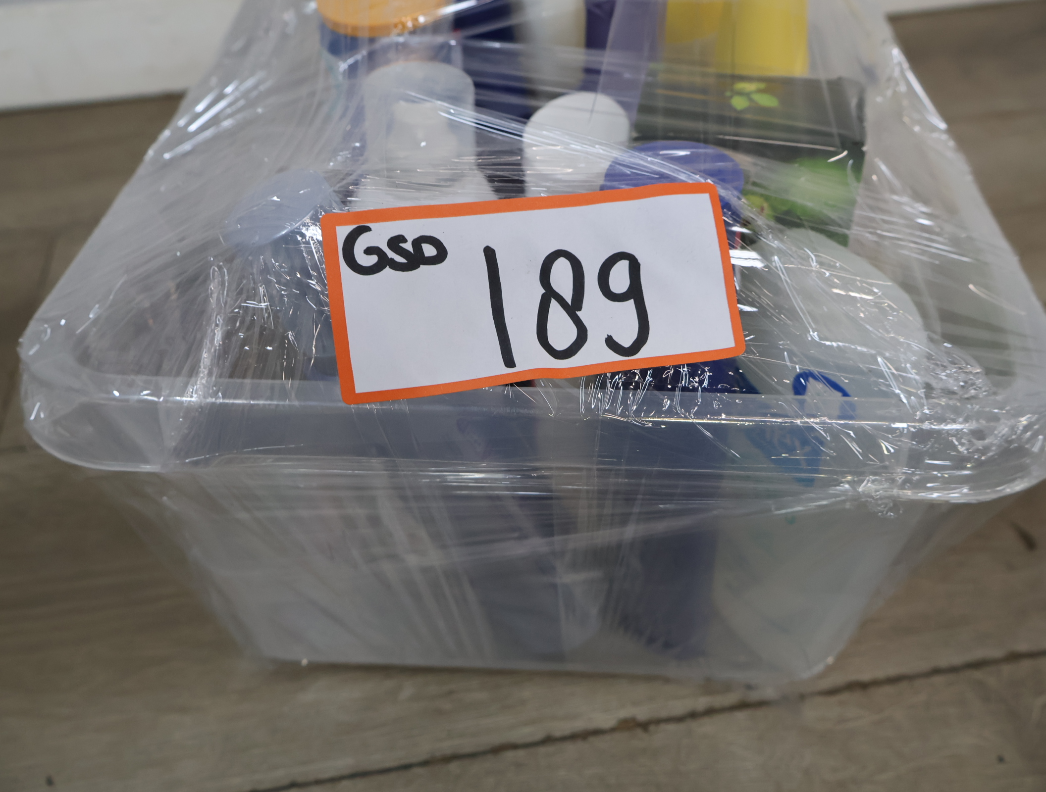 Verzorgingsproducten diverse merken – foto 8 – kavel bij GSD Auctions, Zoeterwoude