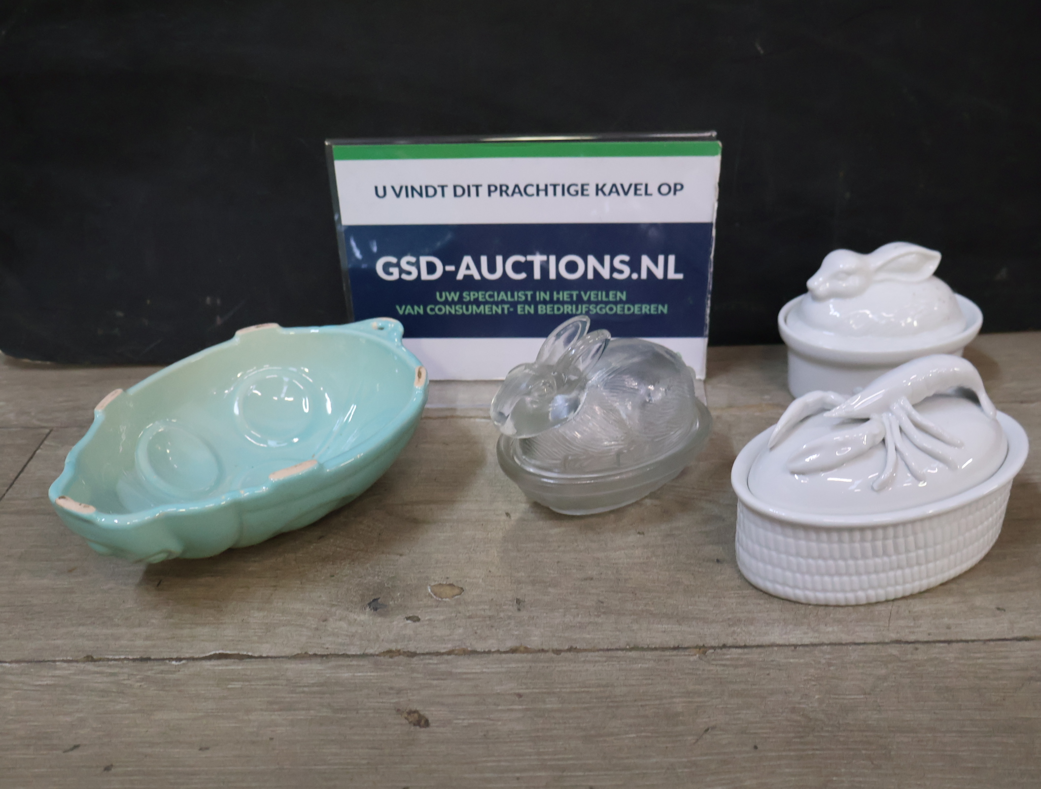 Set van 4 diverse decoratieve schalen – foto 2 – kavel bij GSD Auctions, Zoeterwoude