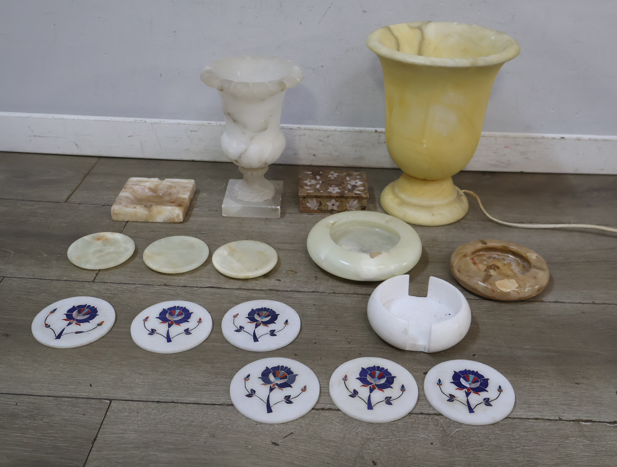 Set albasten & Marmeren decoratieve objecten – foto 4 – kavel bij GSD Auctions, Zoeterwoude