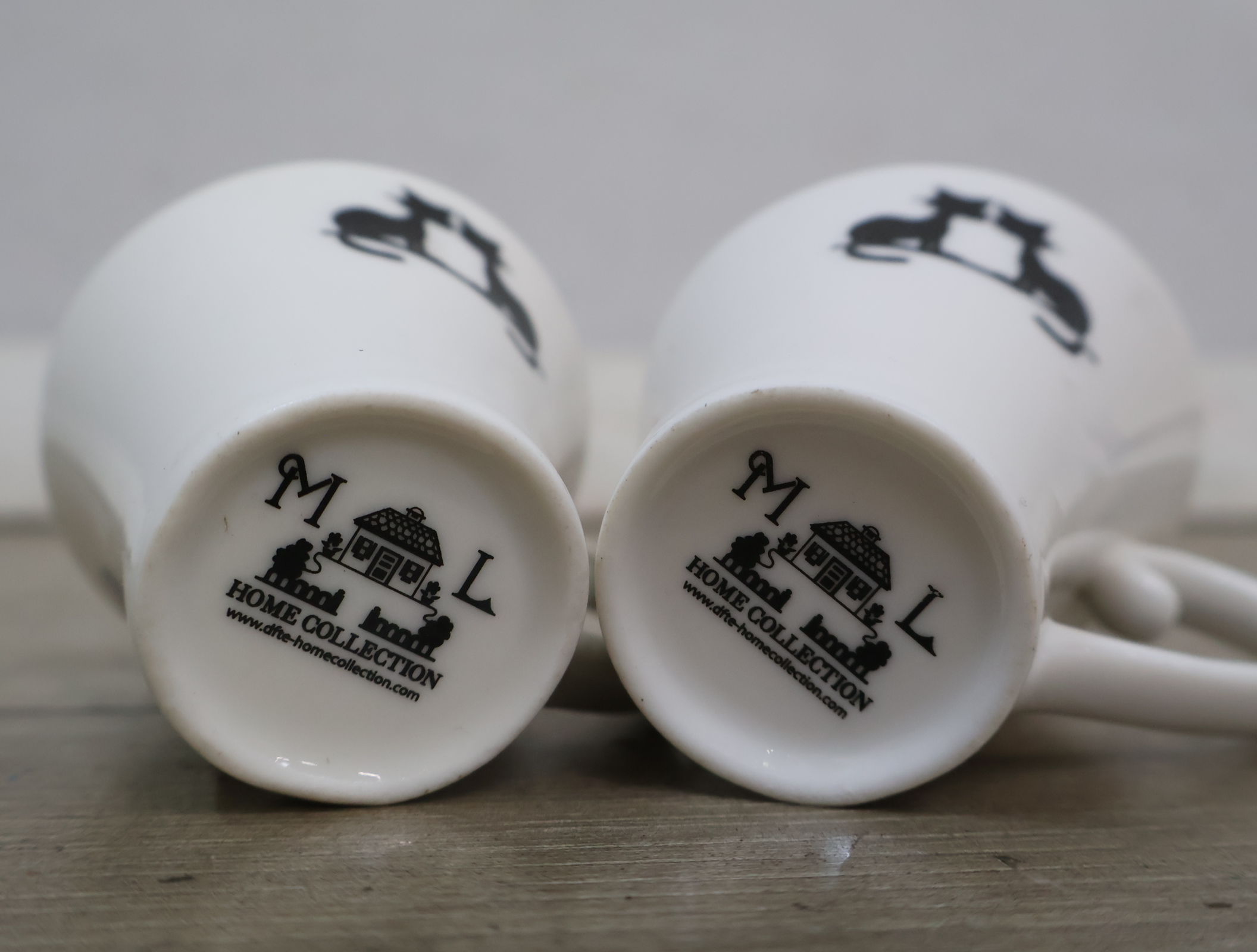 Set van 2 porseleinen kop en schotels – foto 14 – kavel bij GSD Auctions, Zoeterwoude