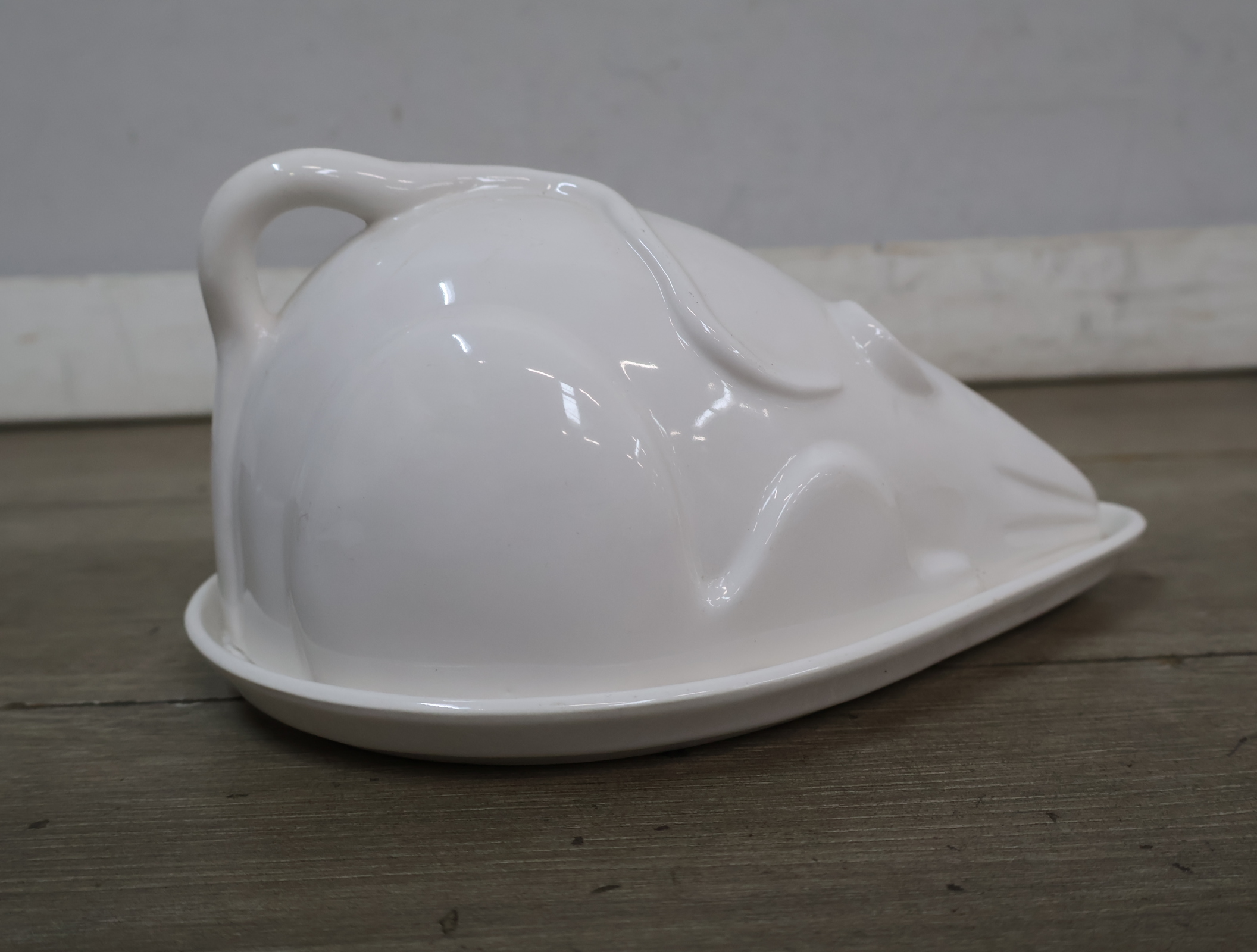 Porseleinen muisvormige botervloot – foto 8 – kavel bij GSD Auctions, Zoeterwoude