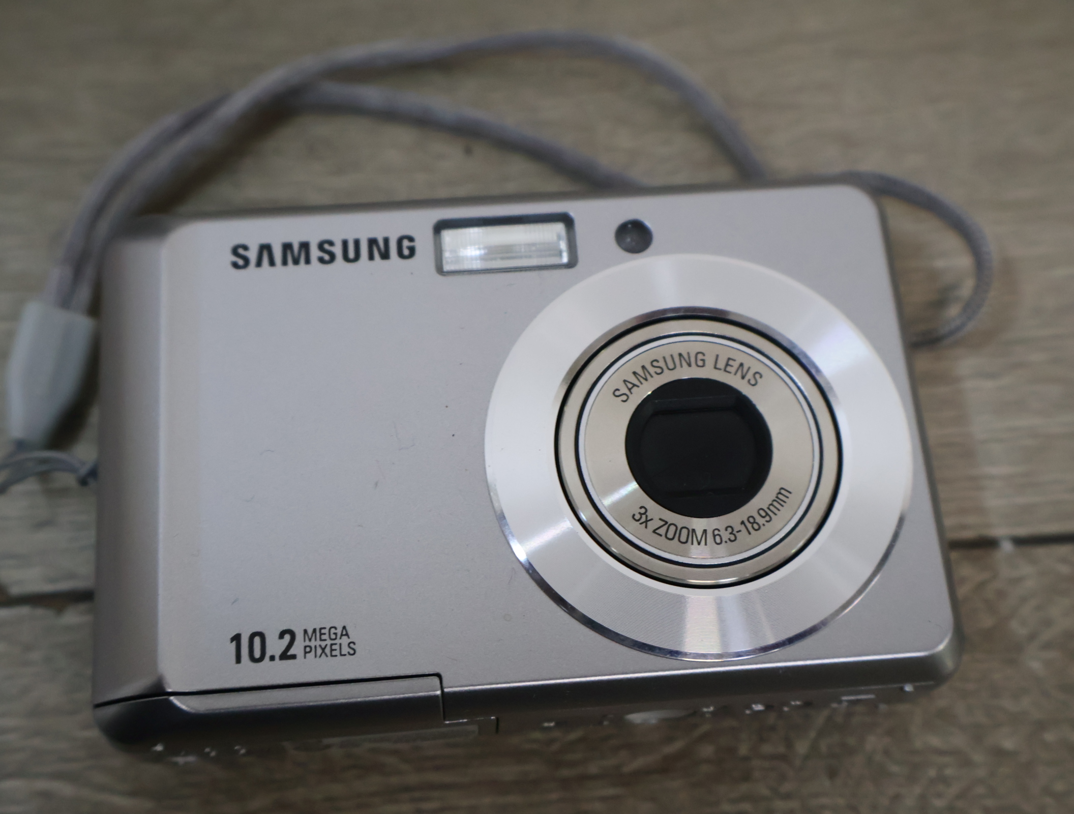 Samsung digitale camera met cameratas – foto 5 – kavel bij GSD Auctions, Zoeterwoude