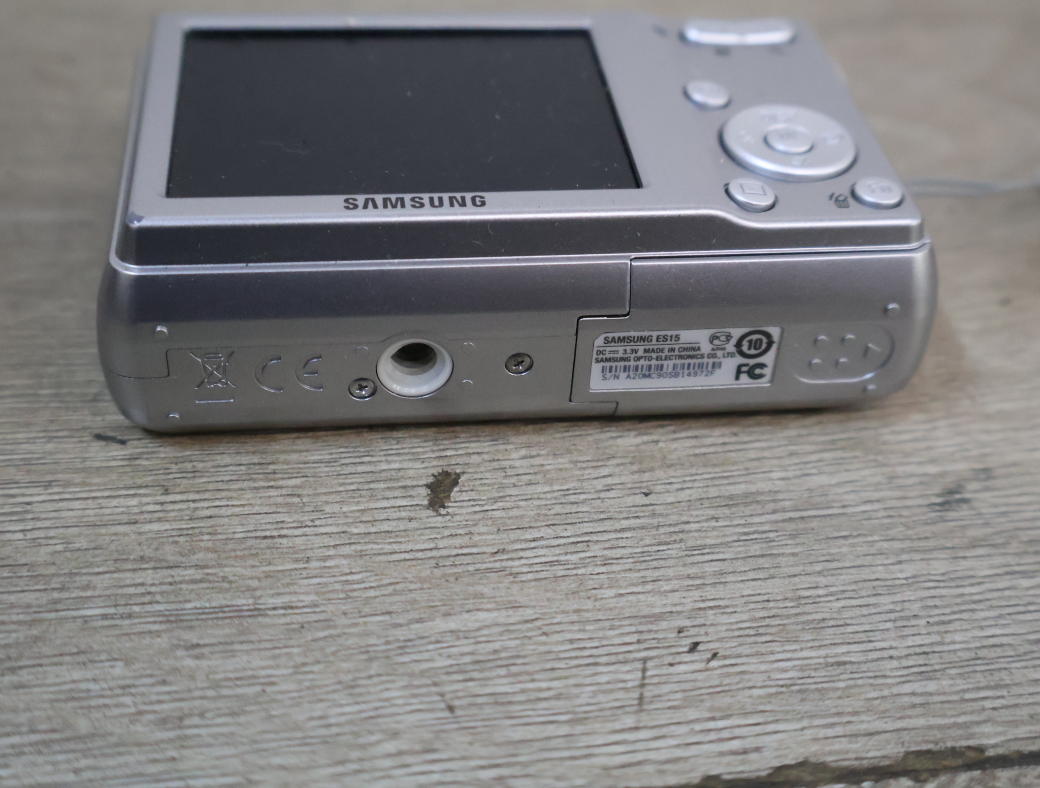 Samsung digitale camera met cameratas – foto 8 – kavel bij GSD Auctions, Zoeterwoude