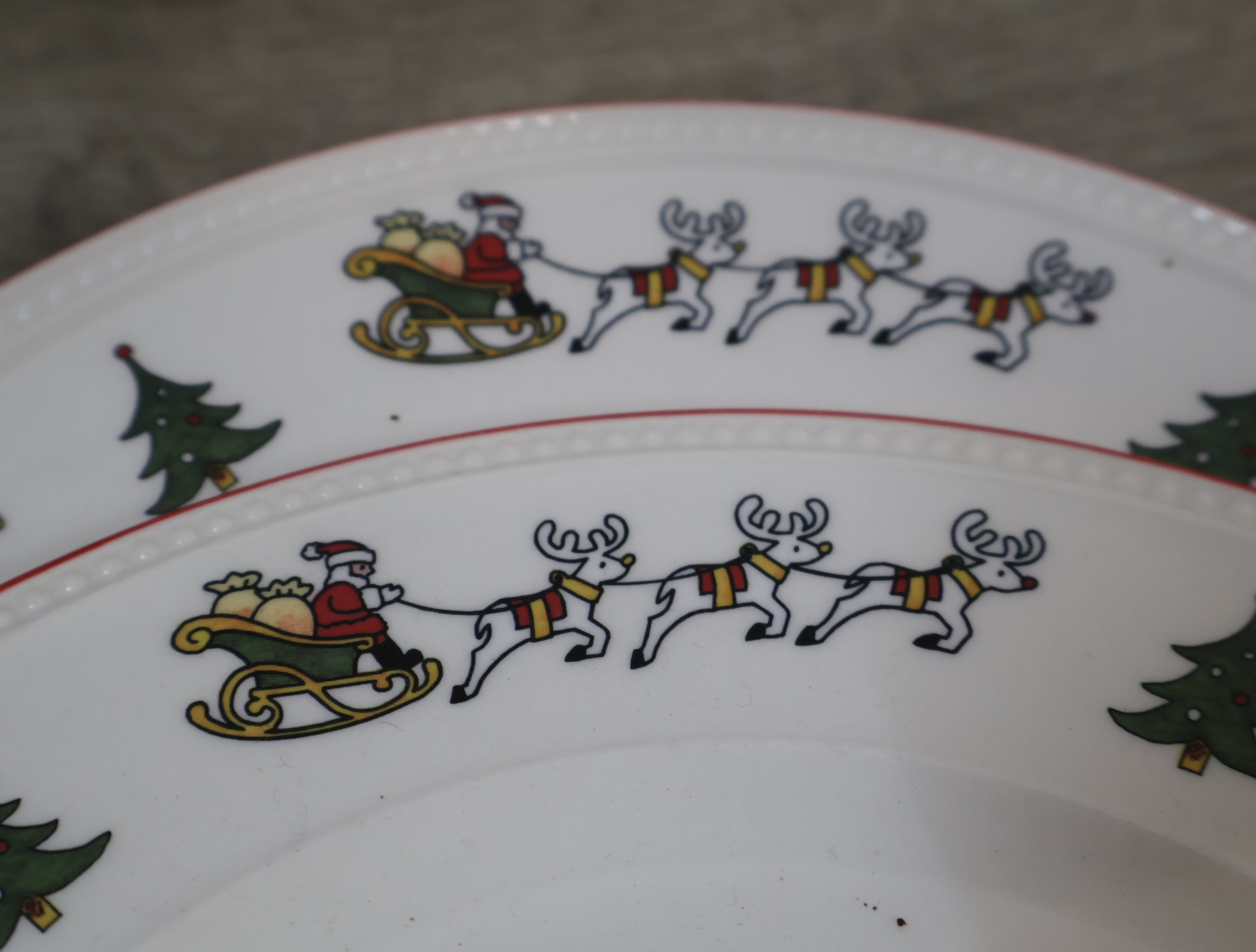 Wedgwood Kerstservies - Windsor Christmas – foto 17 – kavel bij GSD Auctions, Zoeterwoude