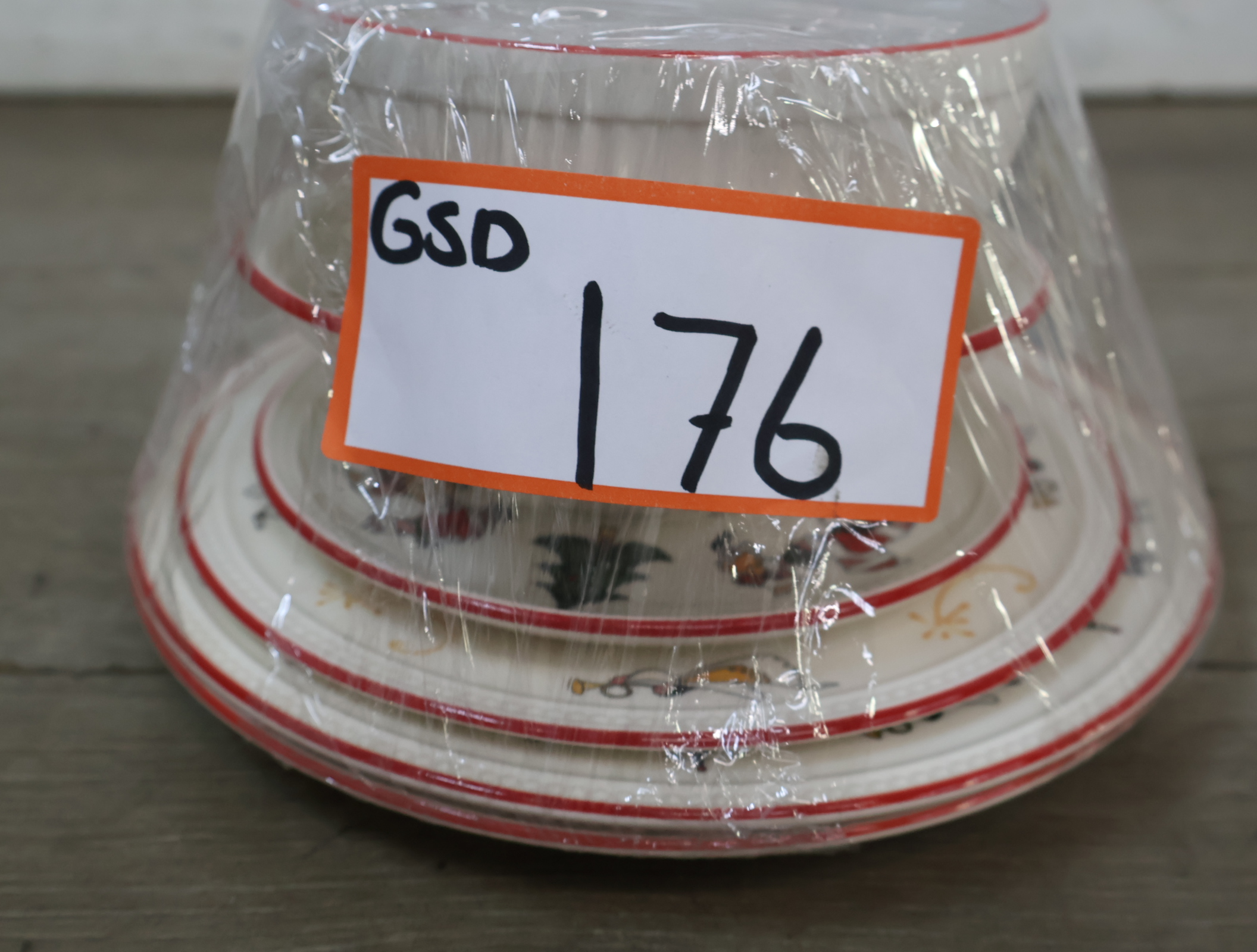 Wedgwood Kerstservies - Windsor Christmas – foto 21 – kavel bij GSD Auctions, Zoeterwoude