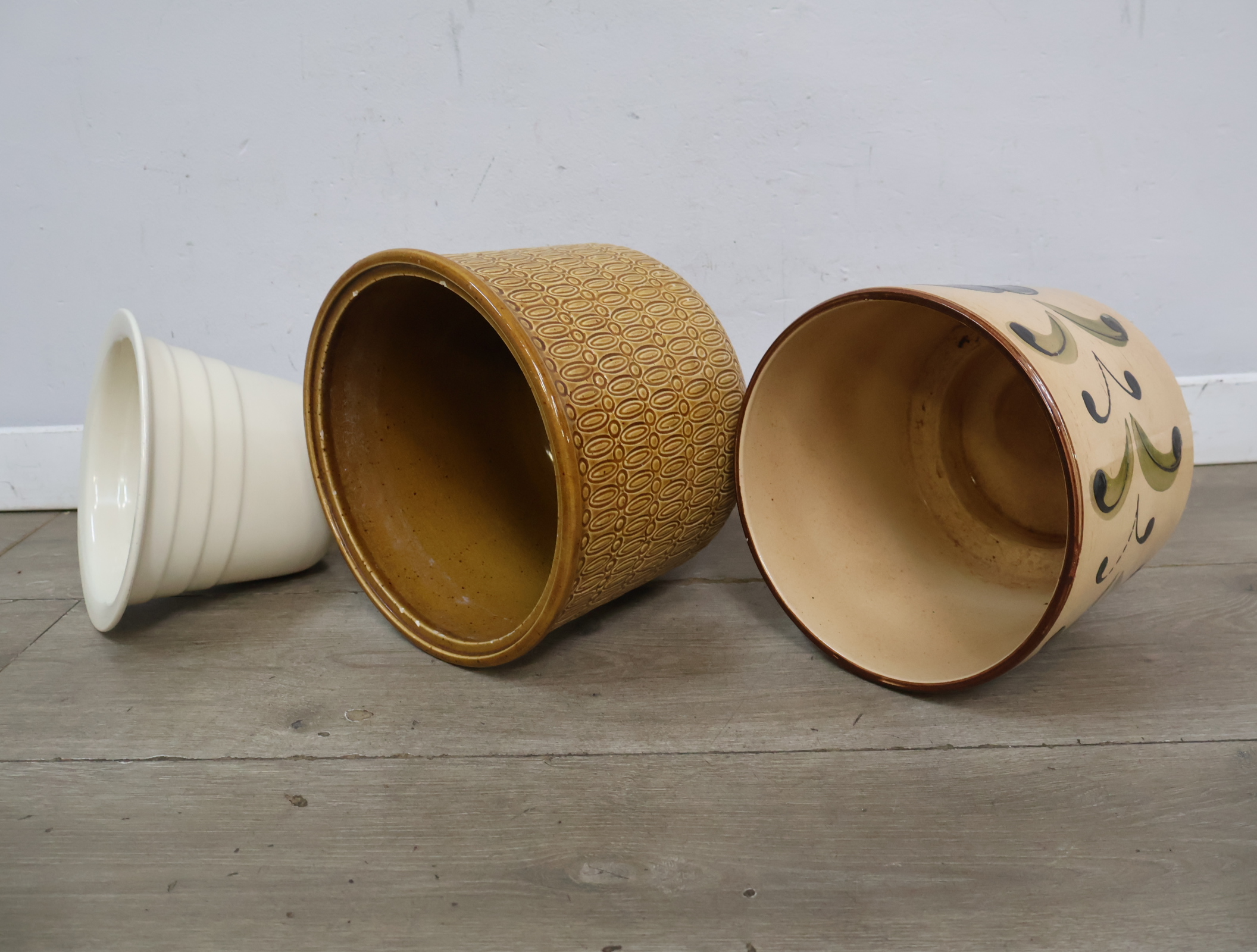 Set van 6 diverse keramieken potten – foto 9 – kavel bij GSD Auctions, Zoeterwoude