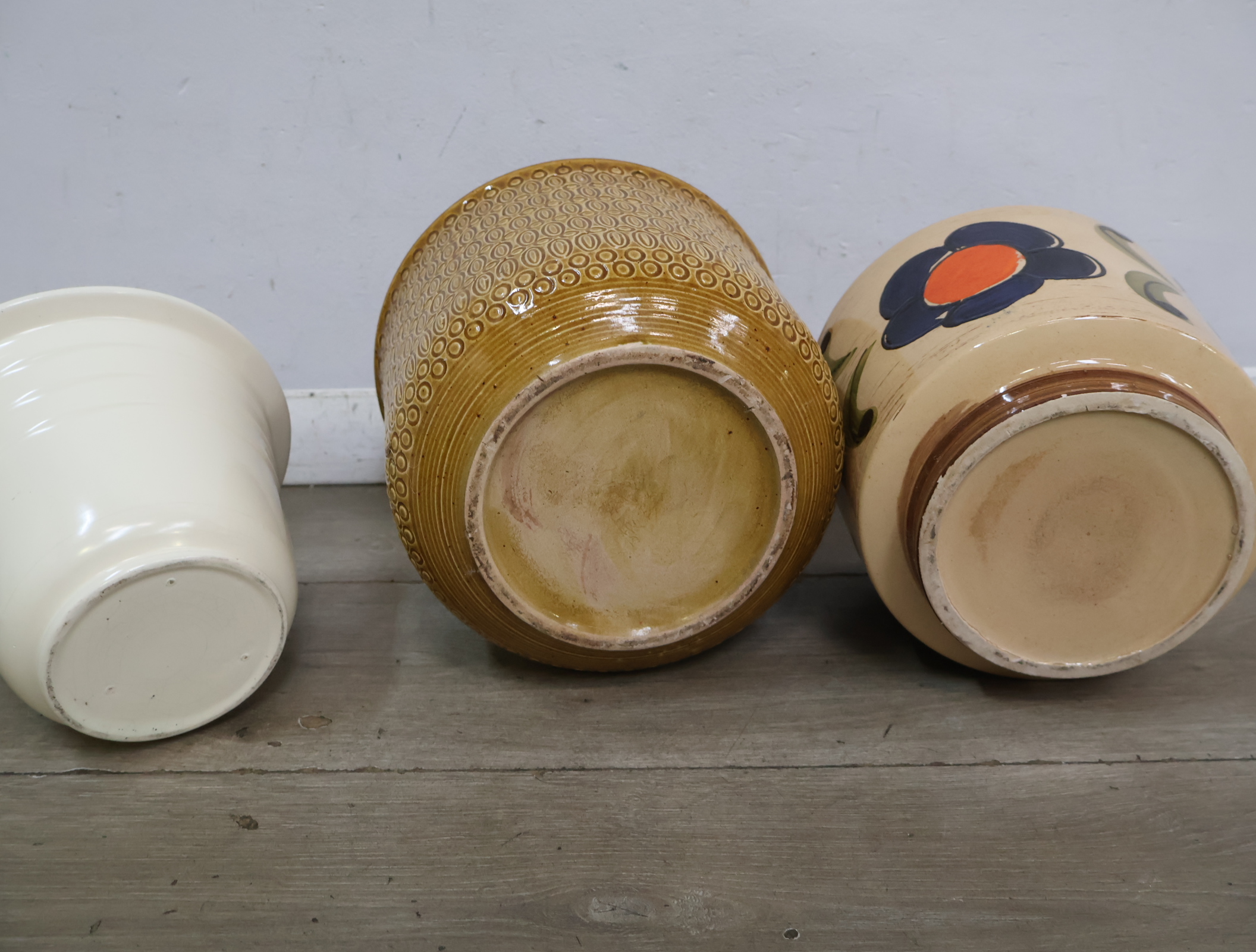 Set van 6 diverse keramieken potten – foto 12 – kavel bij GSD Auctions, Zoeterwoude