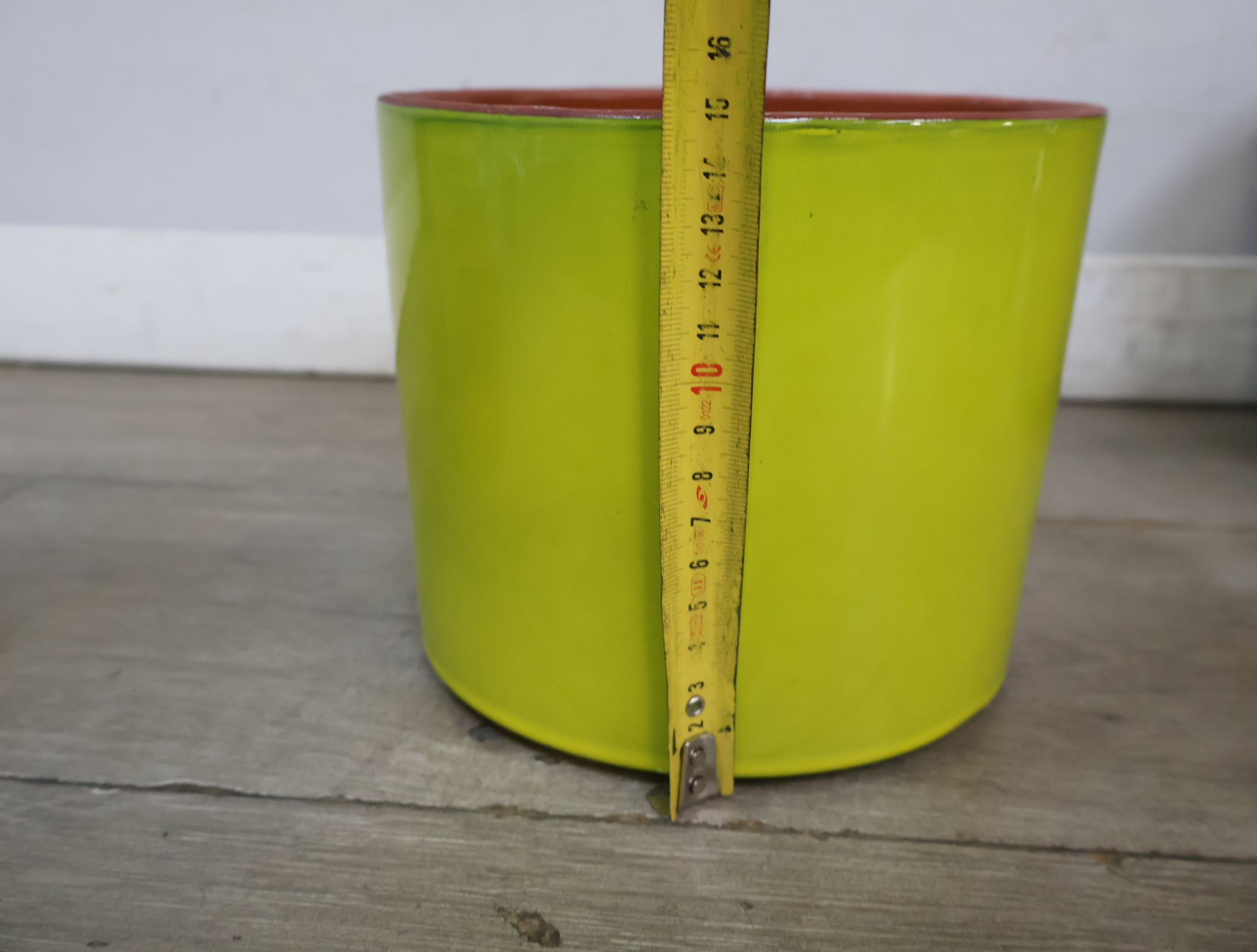 Set van 6 diverse keramieken potten – foto 18 – kavel bij GSD Auctions, Zoeterwoude