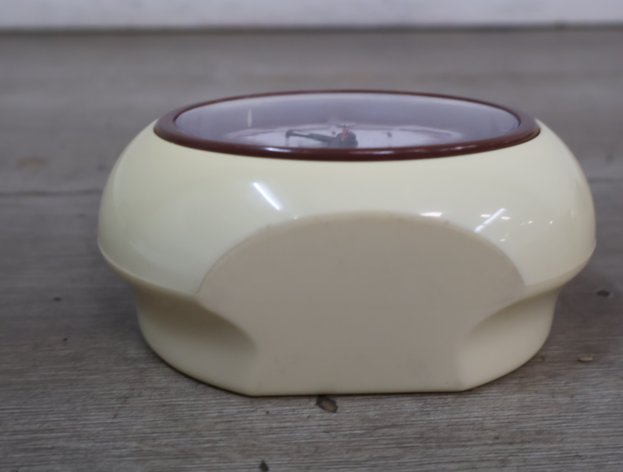 Wekker Mingfa kunststof – foto 8 – kavel bij GSD Auctions, Zoeterwoude