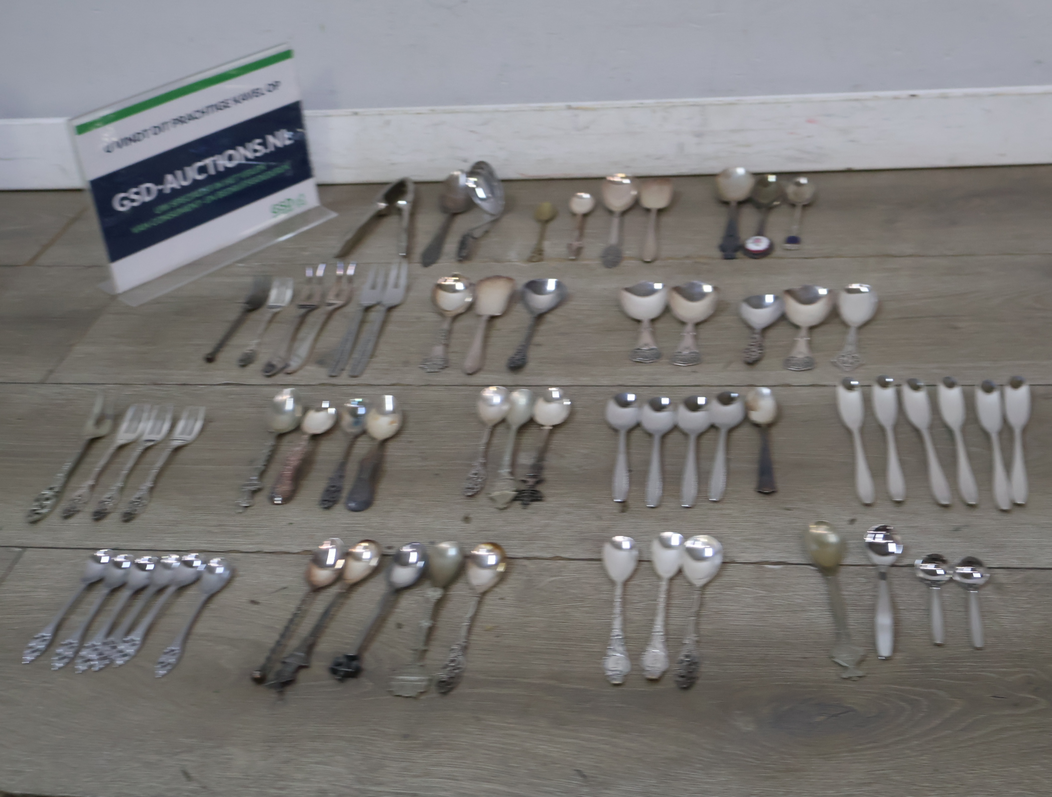 Diverse verzamelingen verzilverde lepels en vorken – foto 2 – kavel bij GSD Auctions, Zoeterwoude
