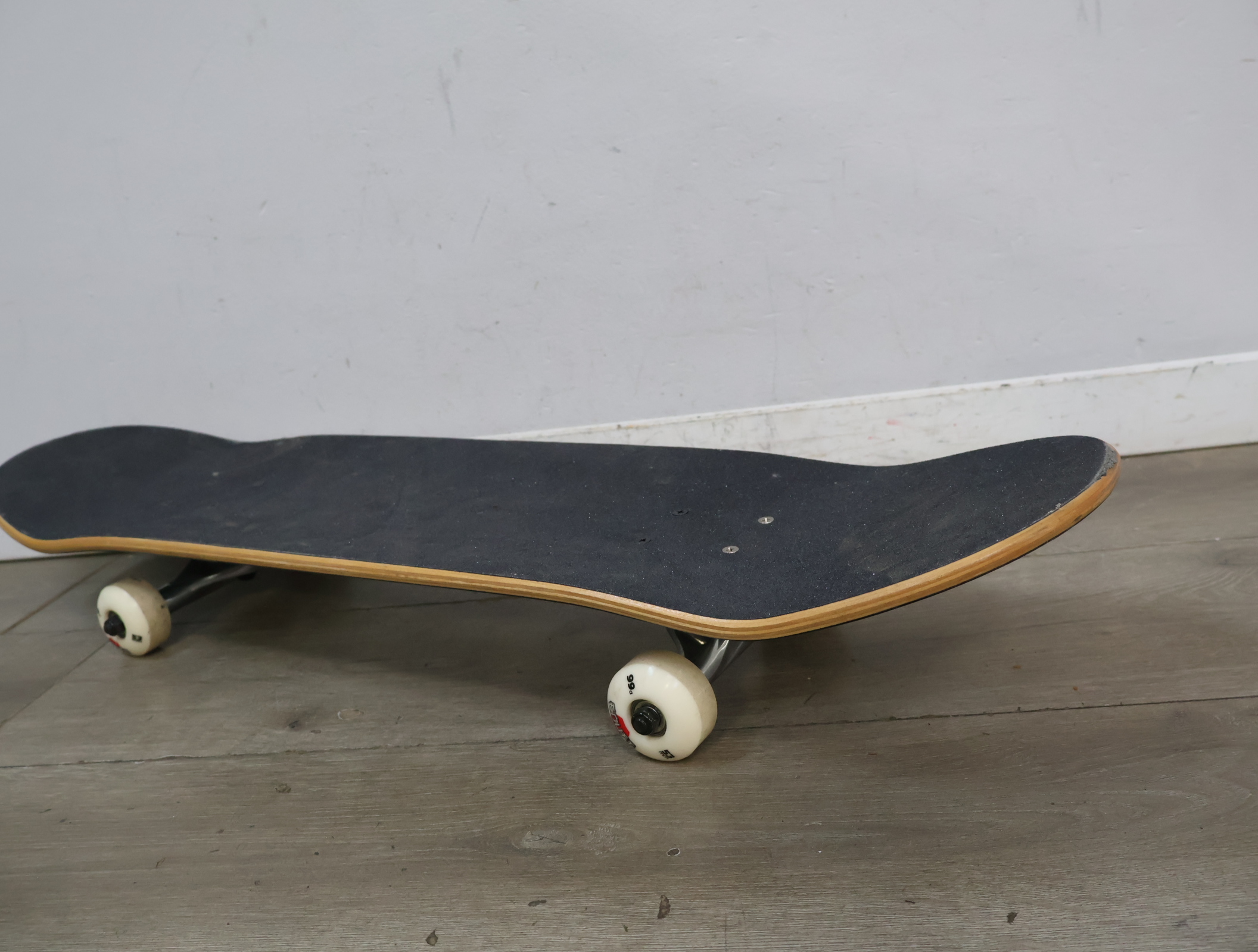 Skateboard – foto 7 – kavel bij GSD Auctions, Zoeterwoude