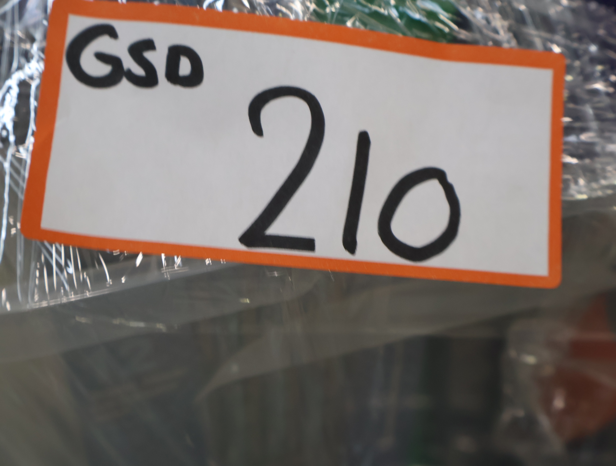 Diverse verzorgings-, schoonmaak- en huishoudproducten – foto 15 – kavel bij GSD Auctions, Zoeterwoude