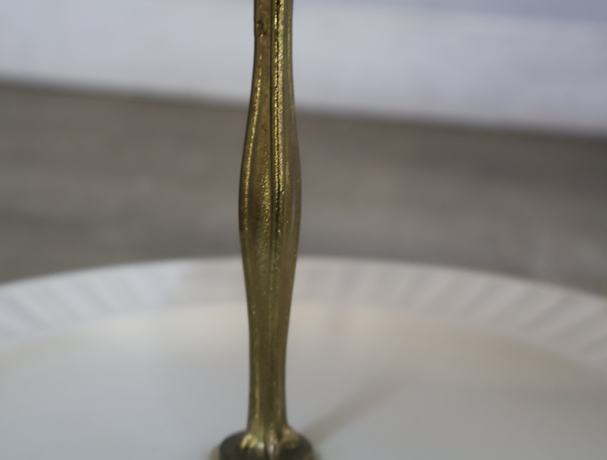 Set van 2 etagères – foto 8 – kavel bij GSD Auctions, Zoeterwoude