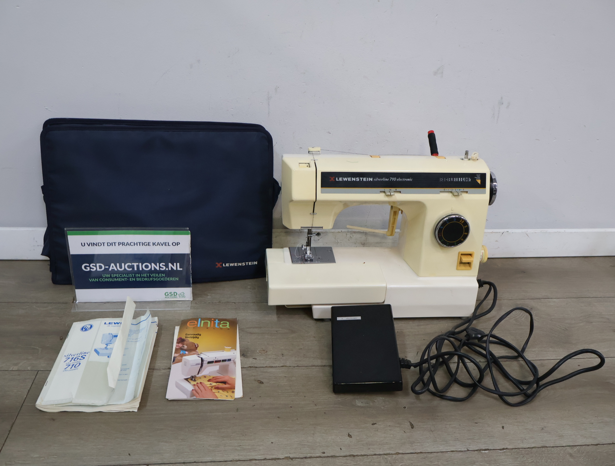 Lewenstein Silverline 710 elektronische naaimachine – foto 2 – kavel bij GSD Auctions, Zoeterwoude