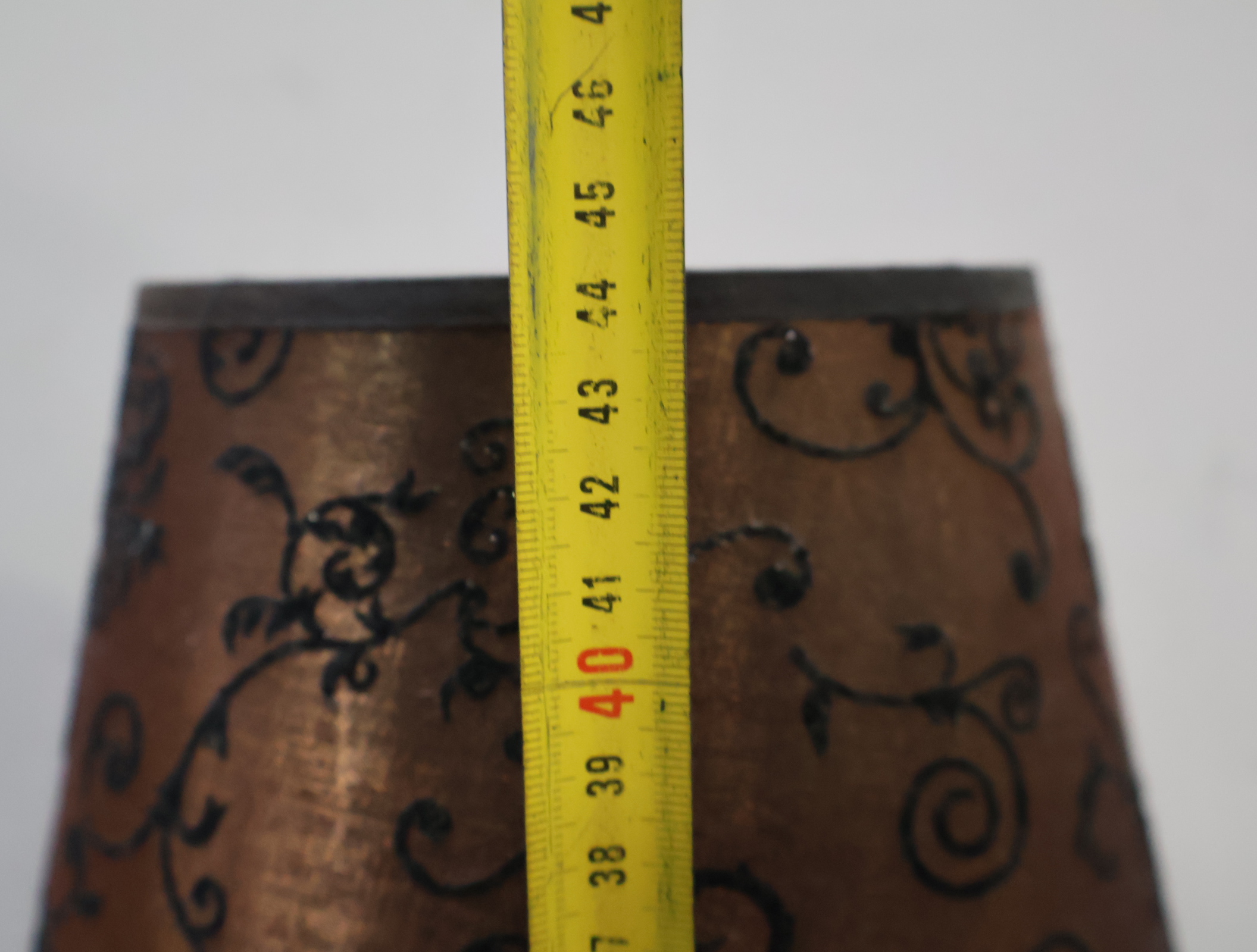Set van 2 tafellampen met bruine stoffen kap – foto 14 – kavel bij GSD Auctions, Zoeterwoude