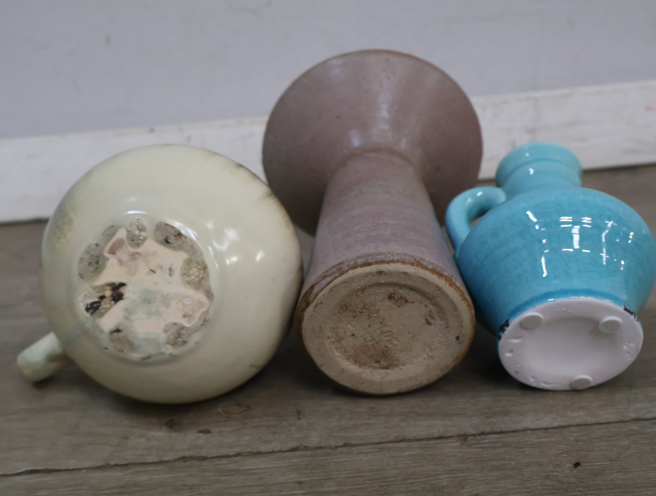 Set van drie keramische vazen – foto 10 – kavel bij GSD Auctions, Zoeterwoude