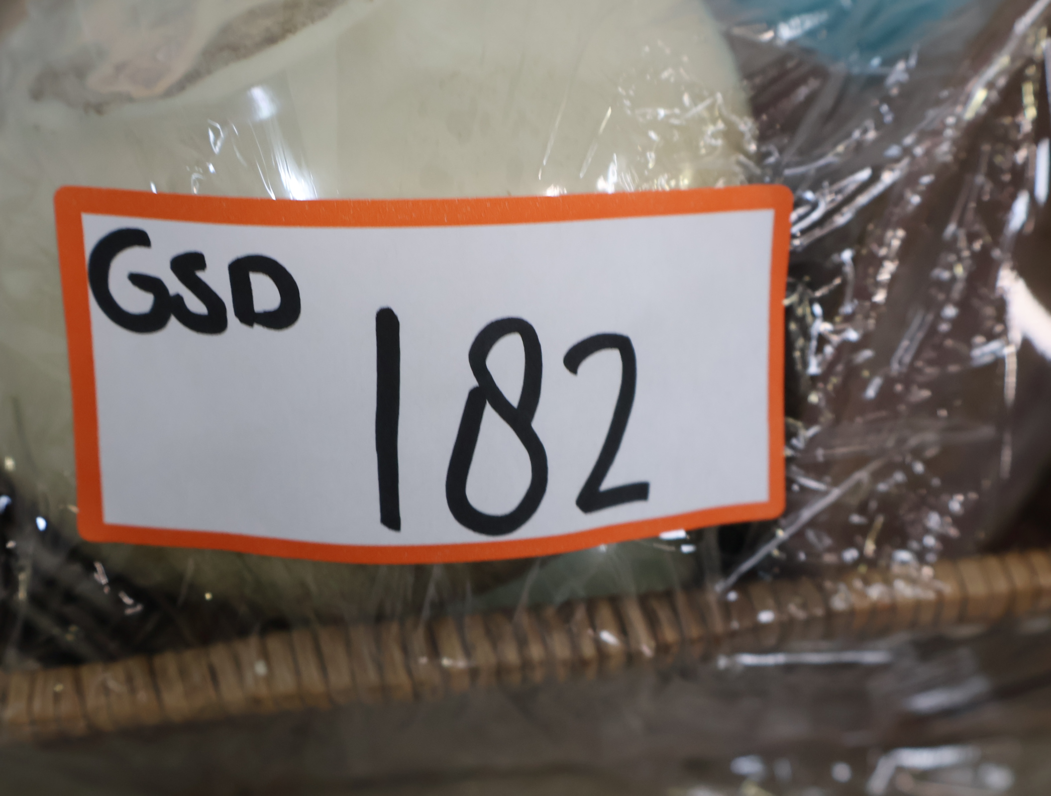 Set van drie keramische vazen – foto 15 – kavel bij GSD Auctions, Zoeterwoude