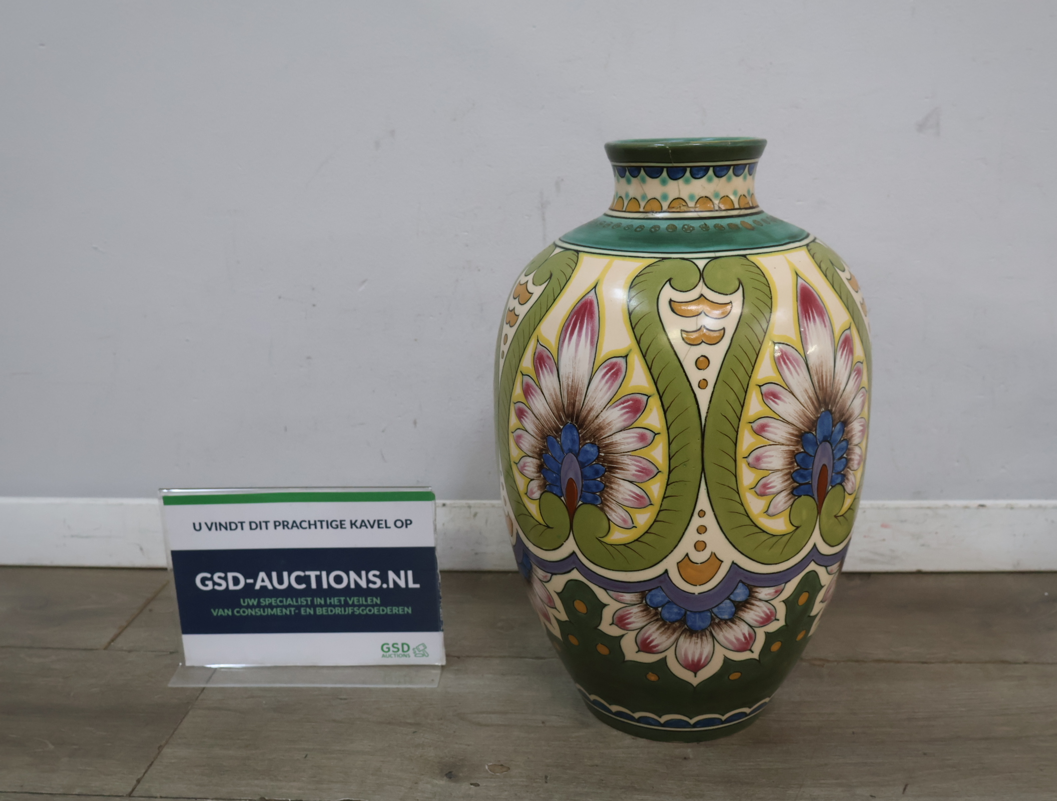Goudsplaten Gouda Holland Vaas – kavel bij GSD Auctions, Zoeterwoude