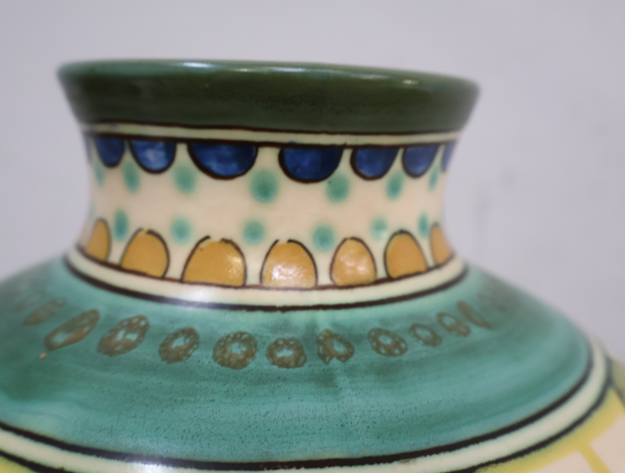 Goudsplaten Gouda Holland Vaas – foto 10 – kavel bij GSD Auctions, Zoeterwoude