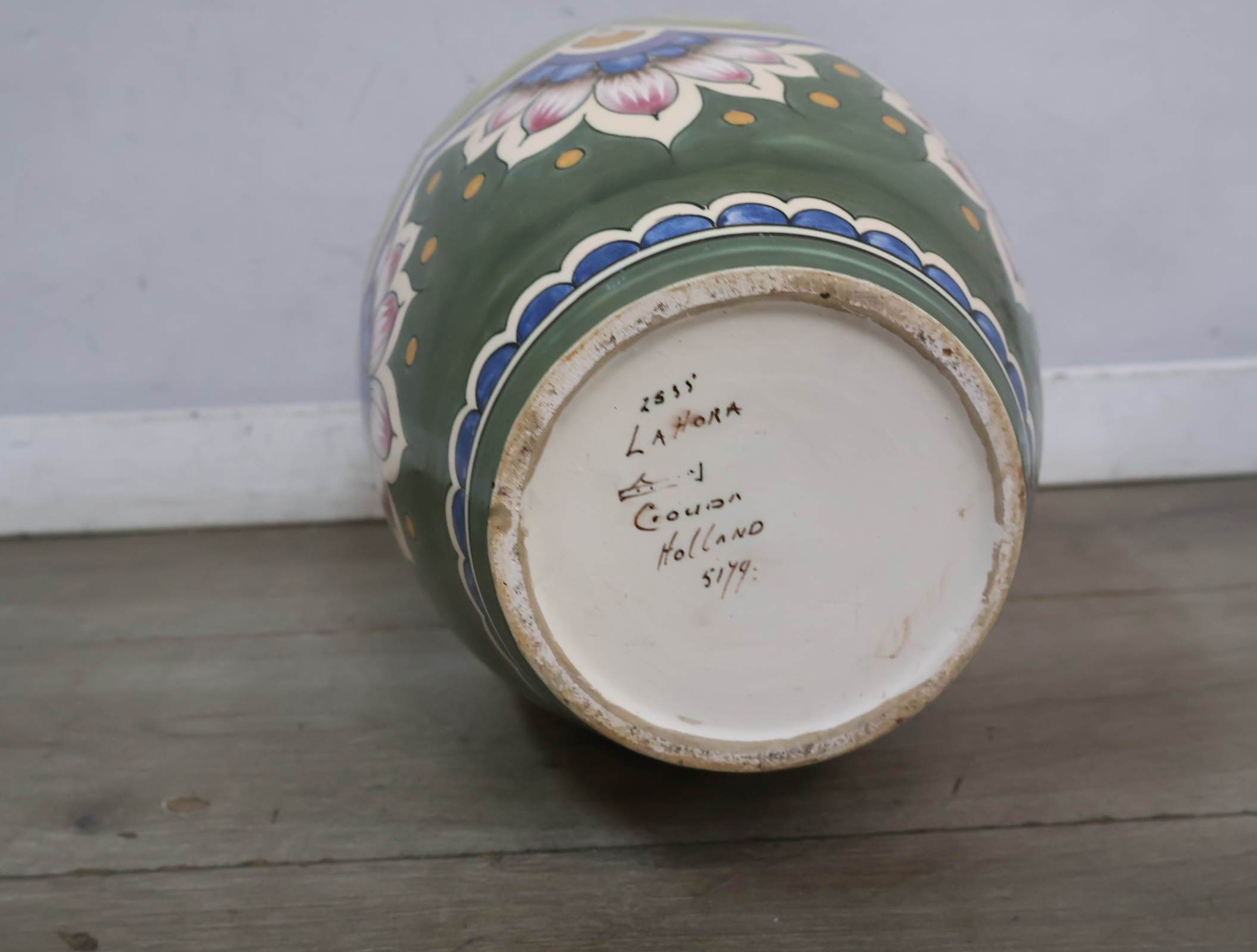 Goudsplaten Gouda Holland Vaas – foto 13 – kavel bij GSD Auctions, Zoeterwoude