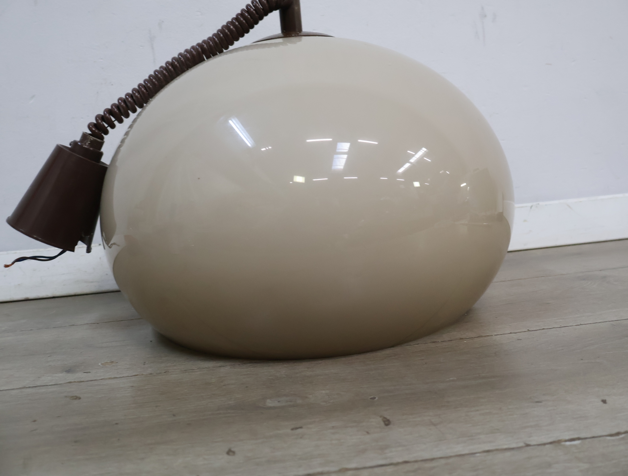 Vintage beige-bruine 'mushroom' Hanglamp - Jaren '60 – foto 5 – kavel bij GSD Auctions, Zoeterwoude