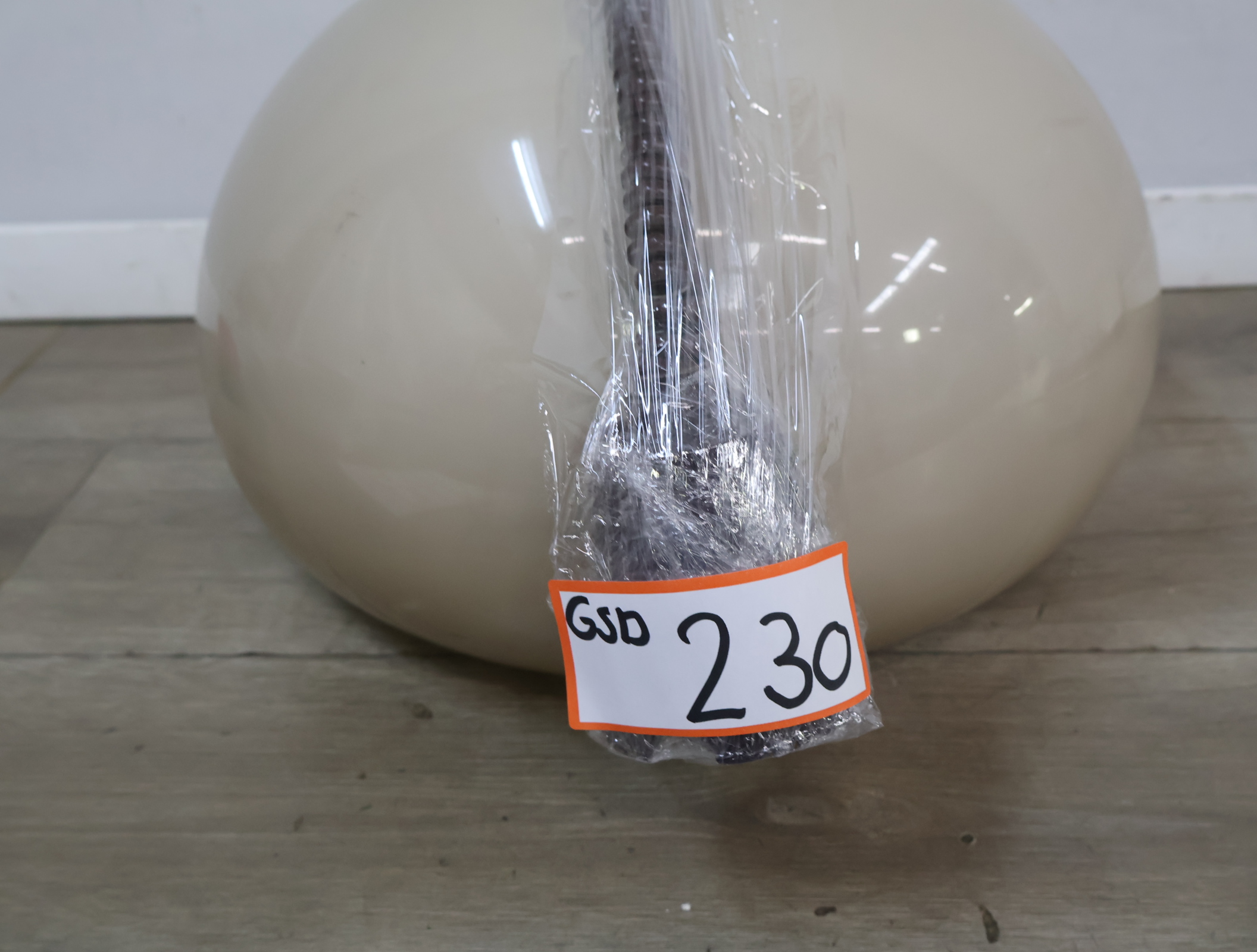 Vintage beige-bruine 'mushroom' Hanglamp - Jaren '60 – foto 19 – kavel bij GSD Auctions, Zoeterwoude