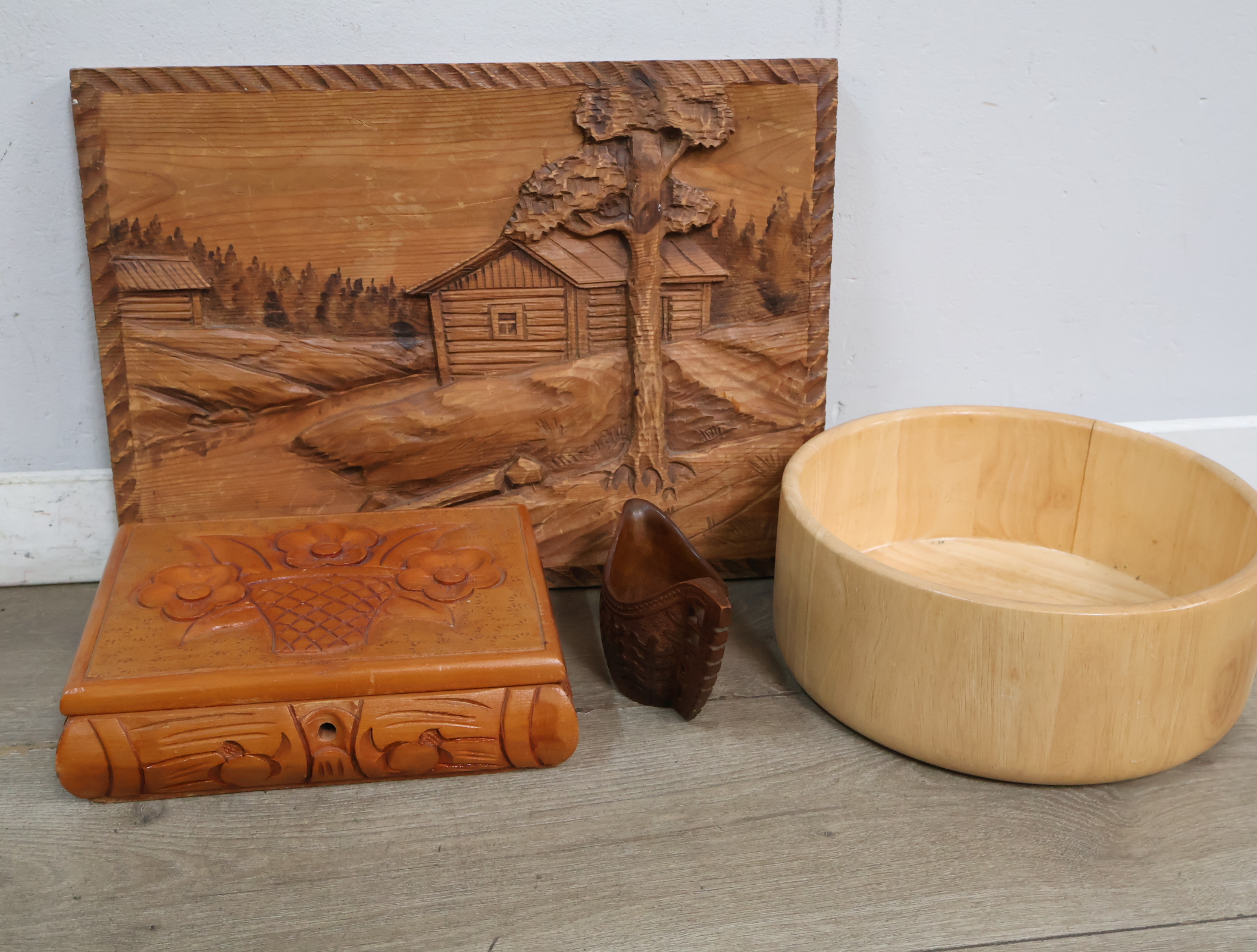 Diverse houten decoratieve items – foto 13 – kavel bij GSD Auctions, Zoeterwoude
