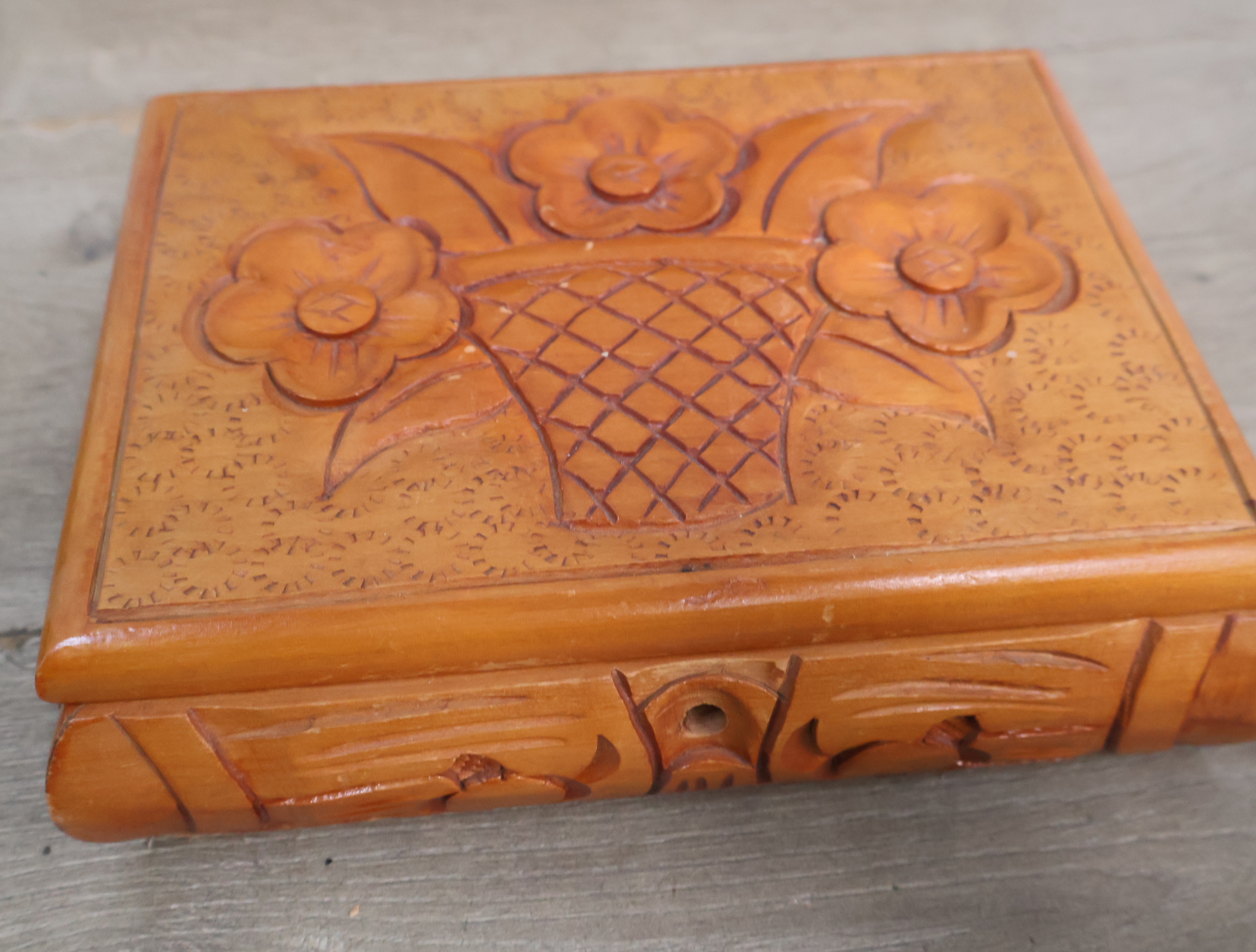 Diverse houten decoratieve items – foto 14 – kavel bij GSD Auctions, Zoeterwoude