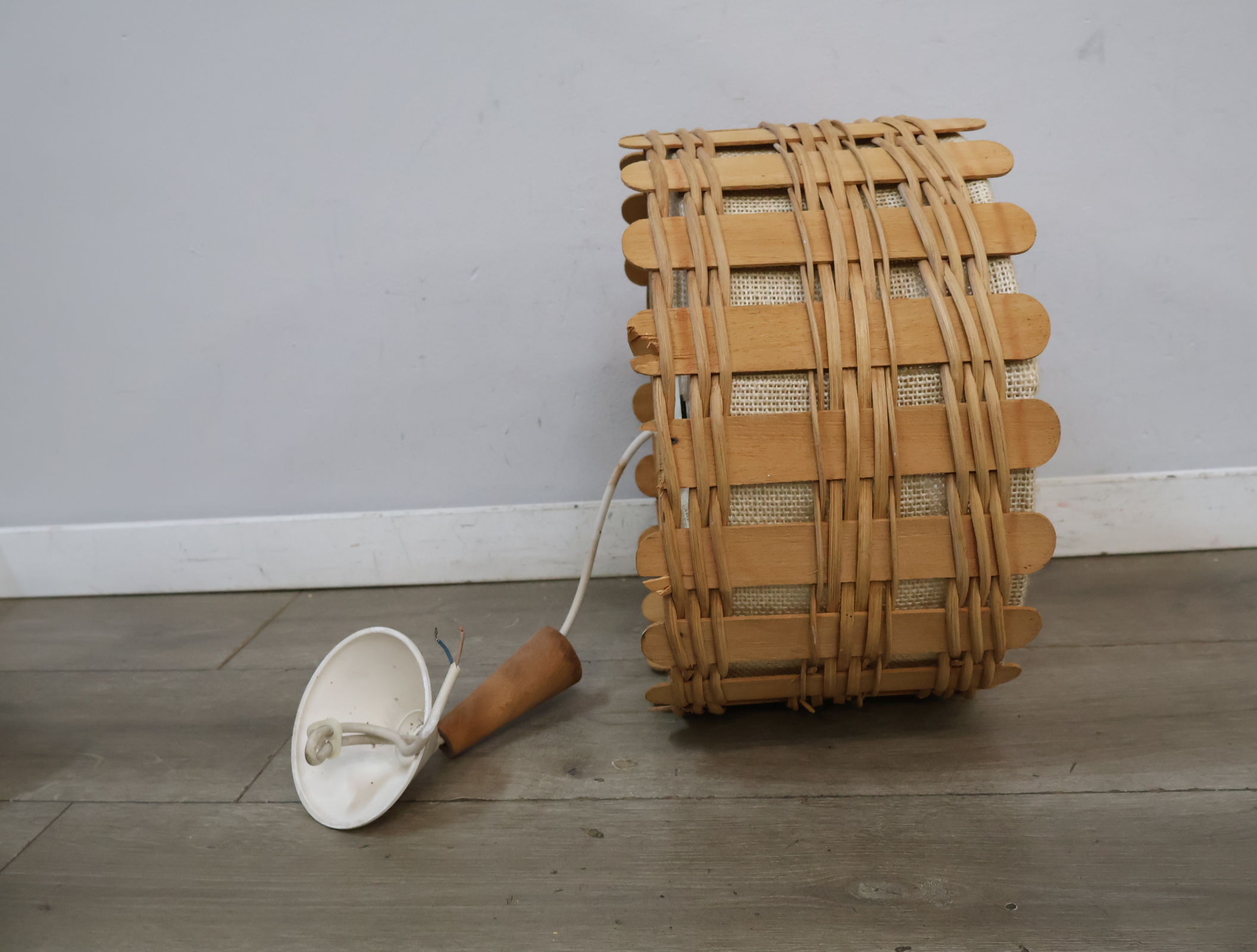 Vintage Scandinavische rotan hanglamp - Jaren '60 – foto 7 – kavel bij GSD Auctions, Zoeterwoude