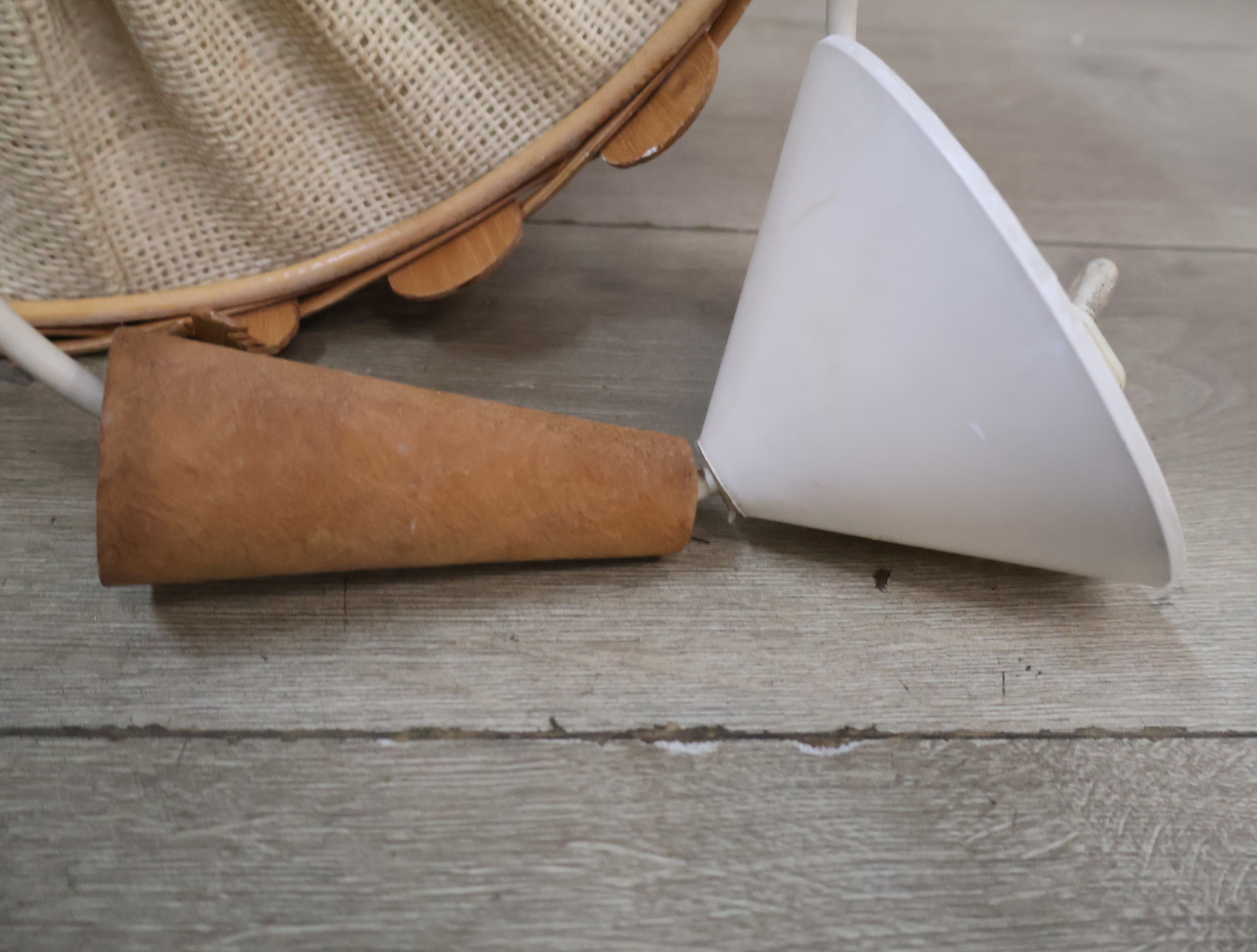 Vintage Scandinavische rotan hanglamp - Jaren '60 – foto 12 – kavel bij GSD Auctions, Zoeterwoude