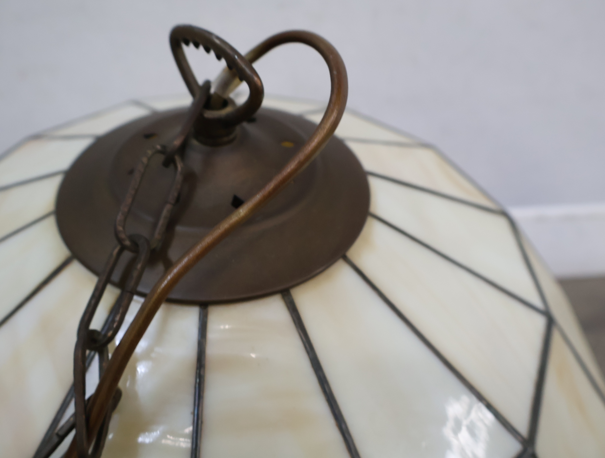 Tiffany stijl hanglamp – foto 11 – kavel bij GSD Auctions, Zoeterwoude