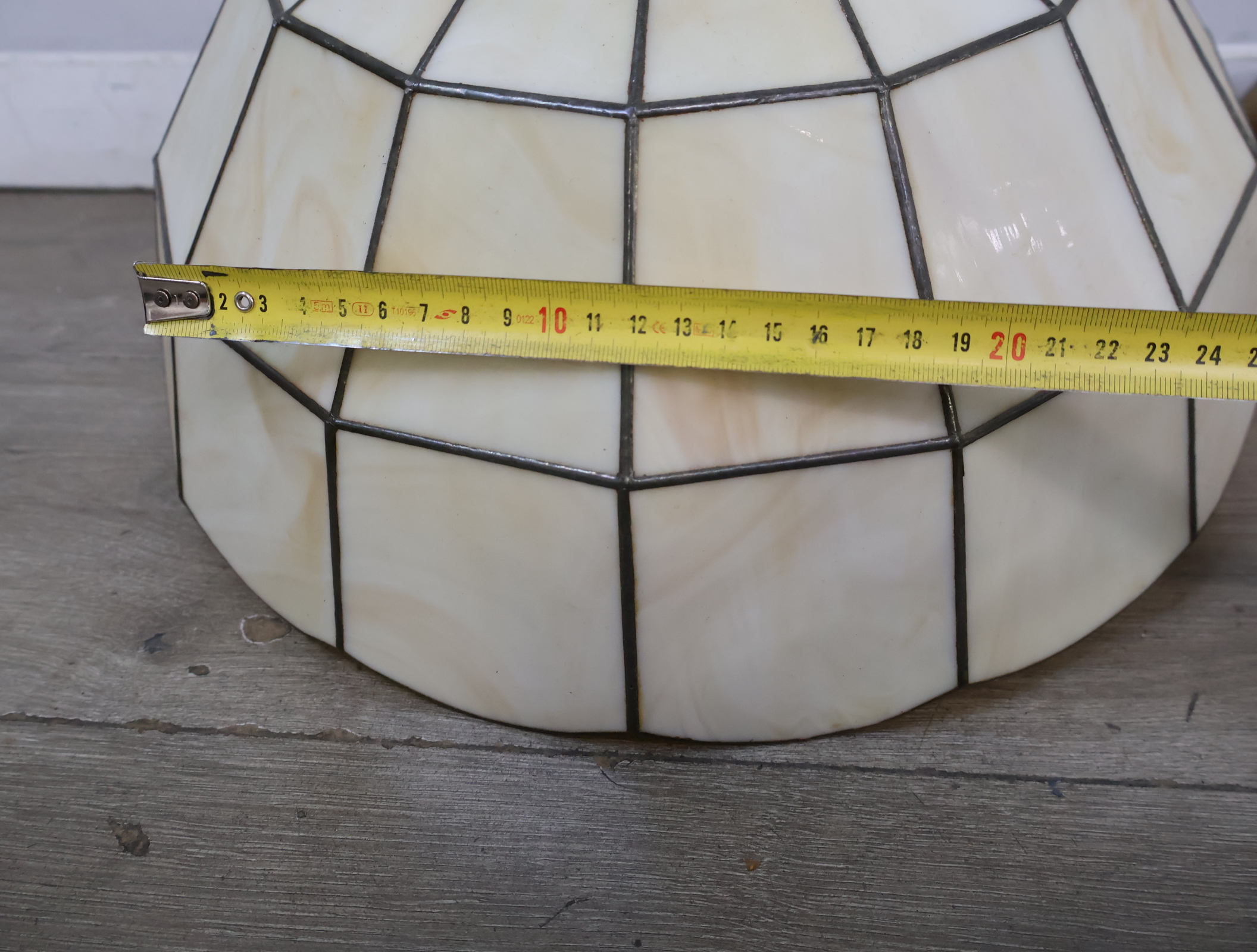 Tiffany stijl hanglamp – foto 16 – kavel bij GSD Auctions, Zoeterwoude