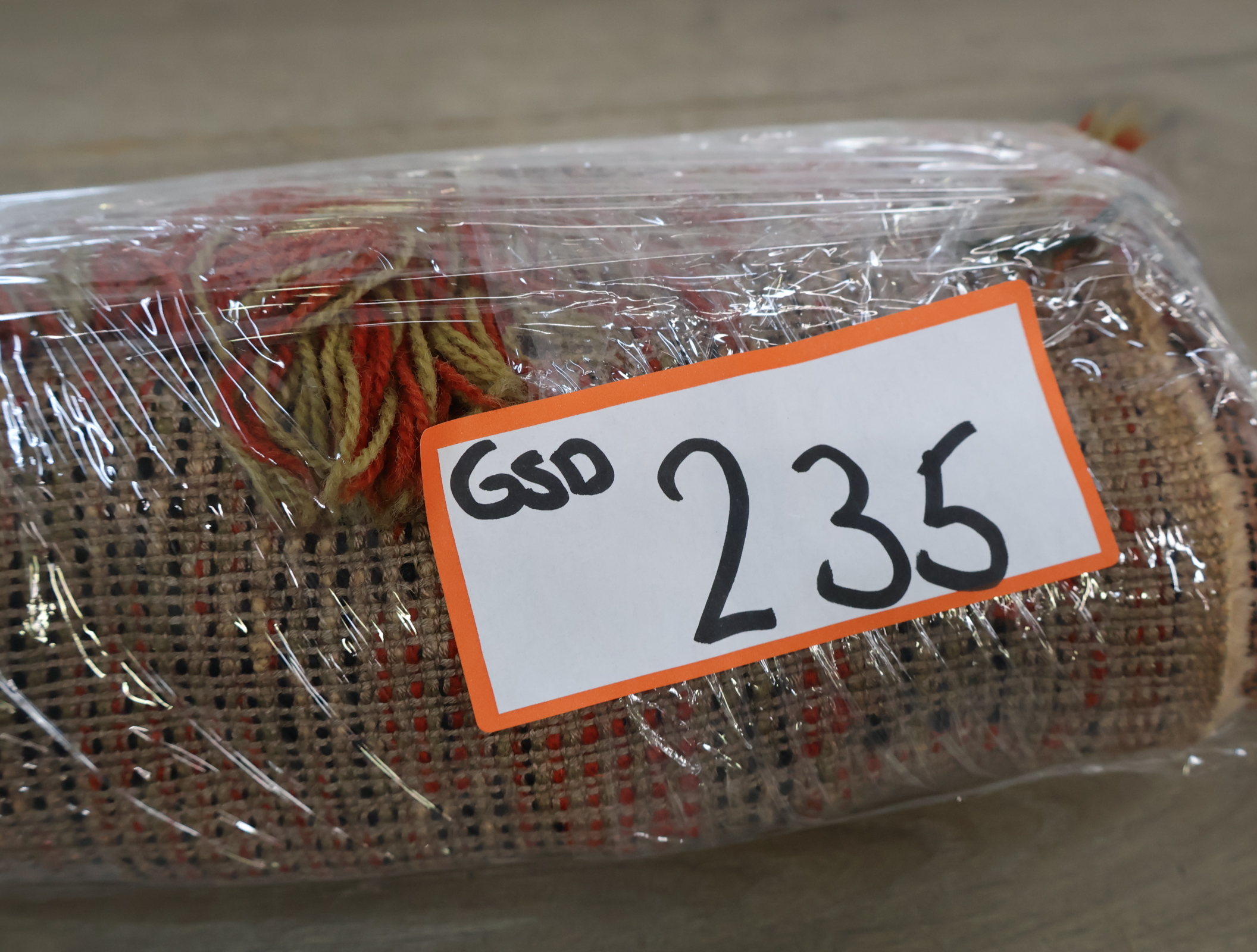 Set van twee kleine vintage kleedjes – foto 22 – kavel bij GSD Auctions, Zoeterwoude