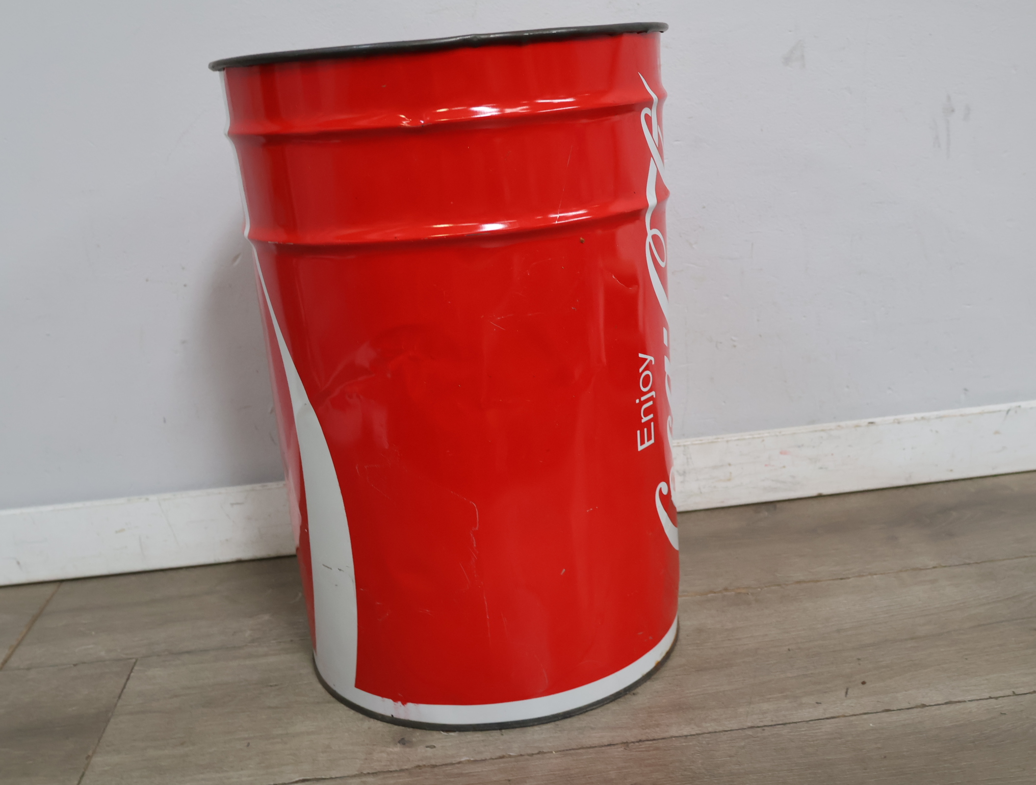 Coca-Cola metalen emmer – foto 4 – kavel bij GSD Auctions, Zoeterwoude