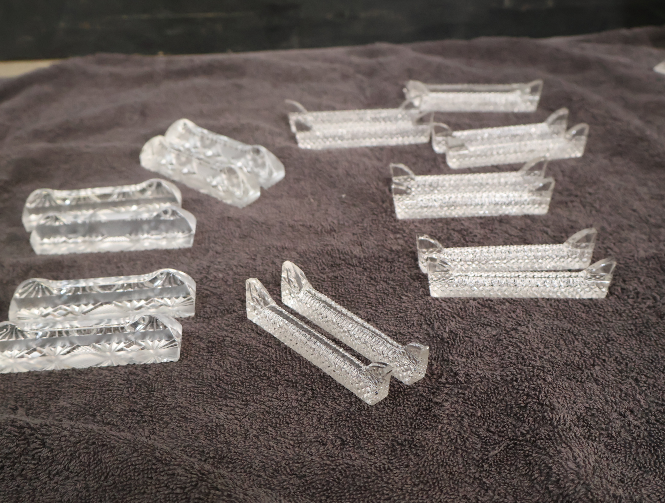 Kristallen messenleggers set met doos – foto 6 – kavel bij GSD Auctions, Zoeterwoude