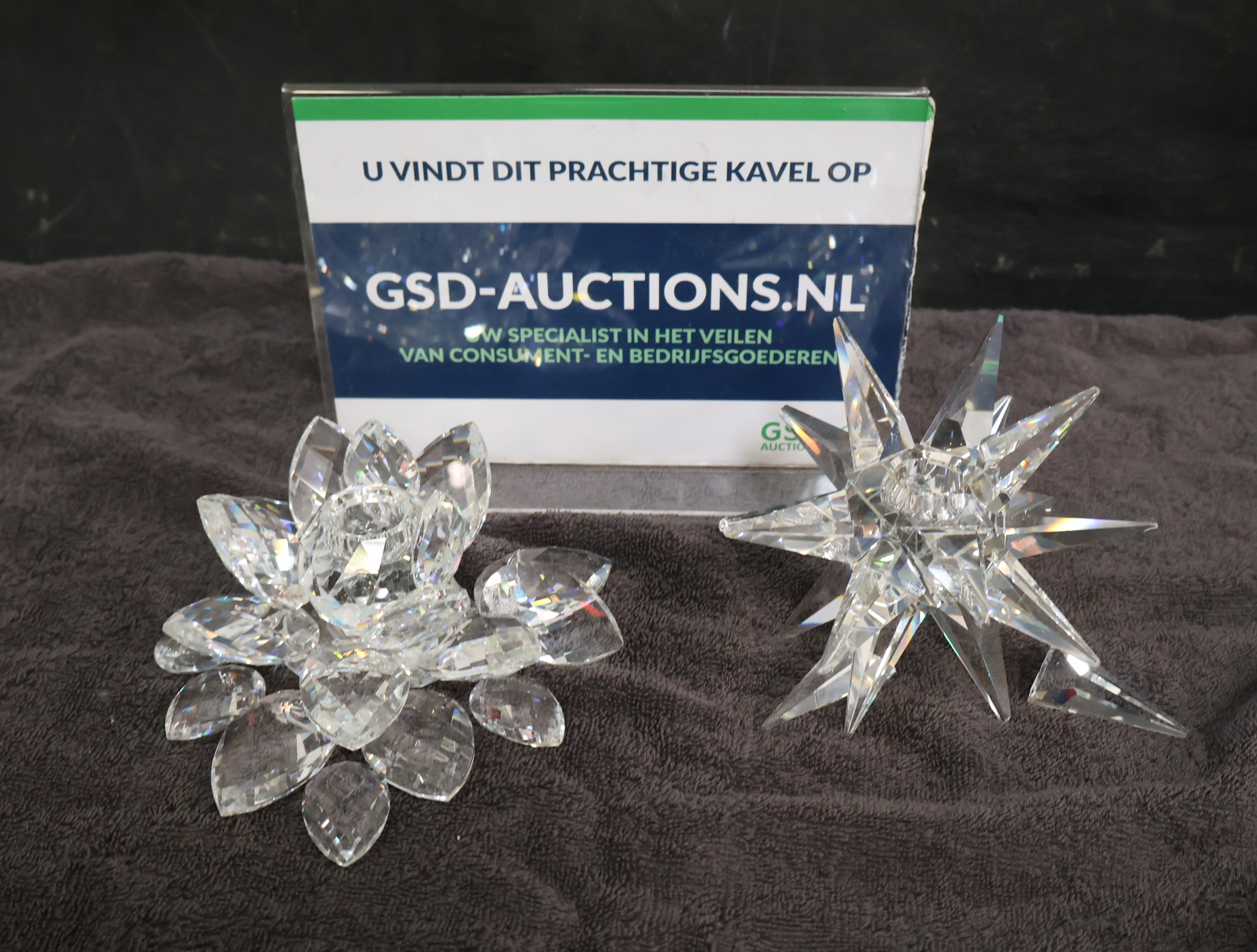 Kristallen kandelaars in bloemvorm en stervorm – kavel bij GSD Auctions, Zoeterwoude