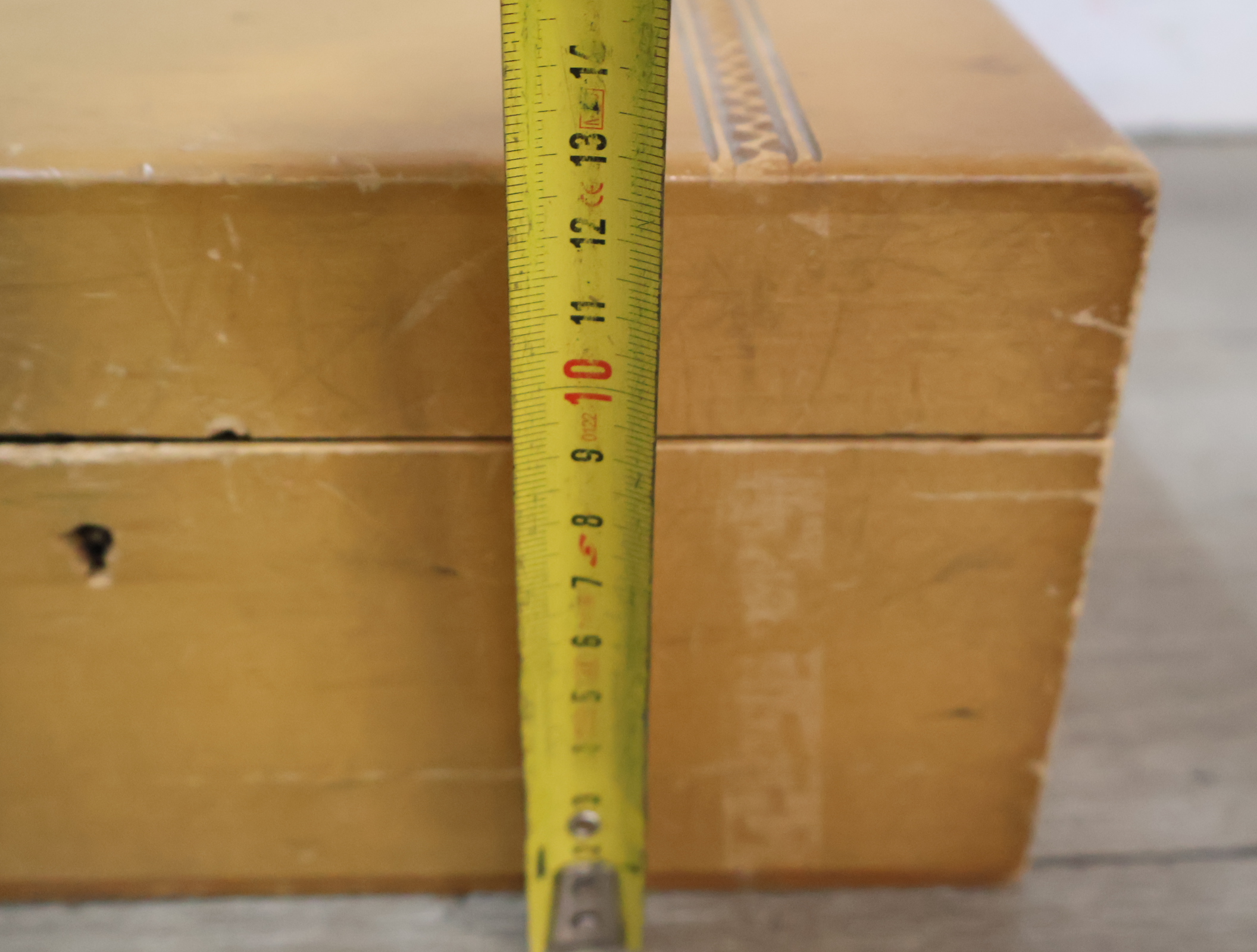 Houten naaidoos met Garen – foto 14 – kavel bij GSD Auctions, Zoeterwoude