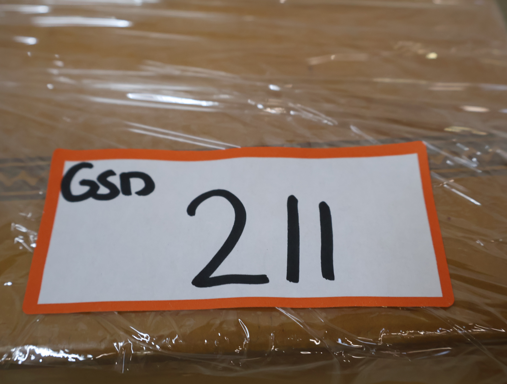 Houten naaidoos met Garen – foto 15 – kavel bij GSD Auctions, Zoeterwoude