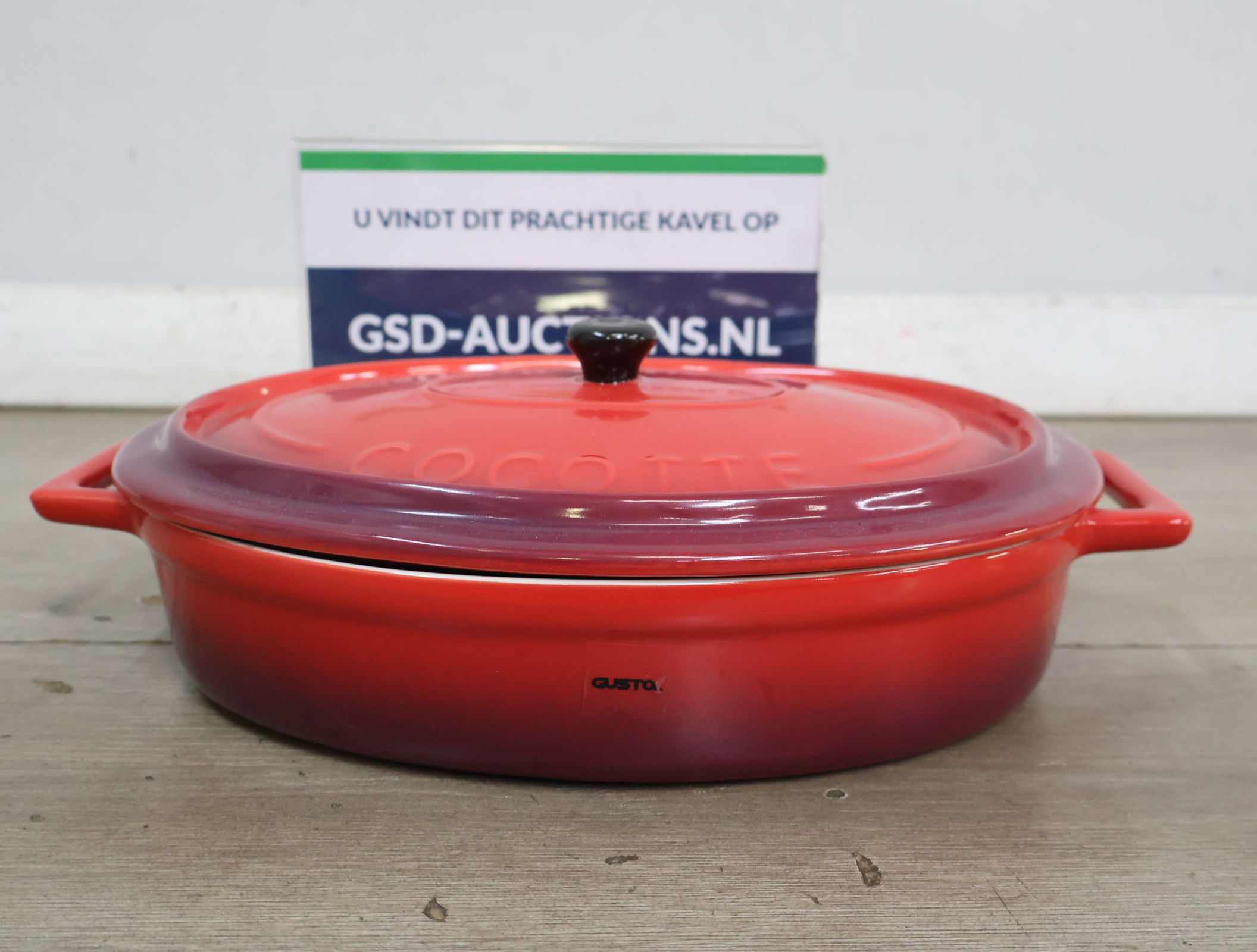 Rode Gusto Cocotte Gietijzeren Pan – kavel bij GSD Auctions, Zoeterwoude