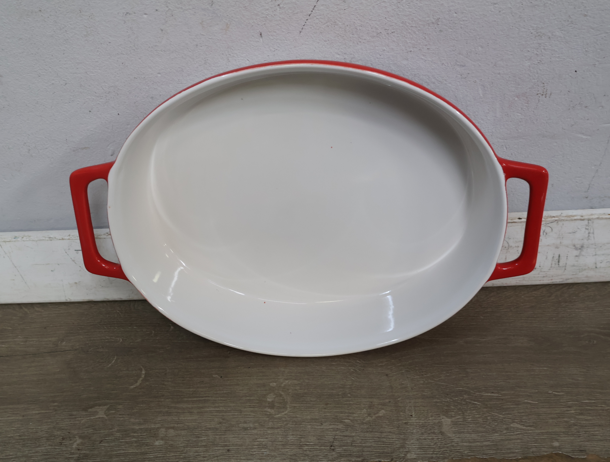 Rode Gusto Cocotte Gietijzeren Pan – foto 15 – kavel bij GSD Auctions, Zoeterwoude
