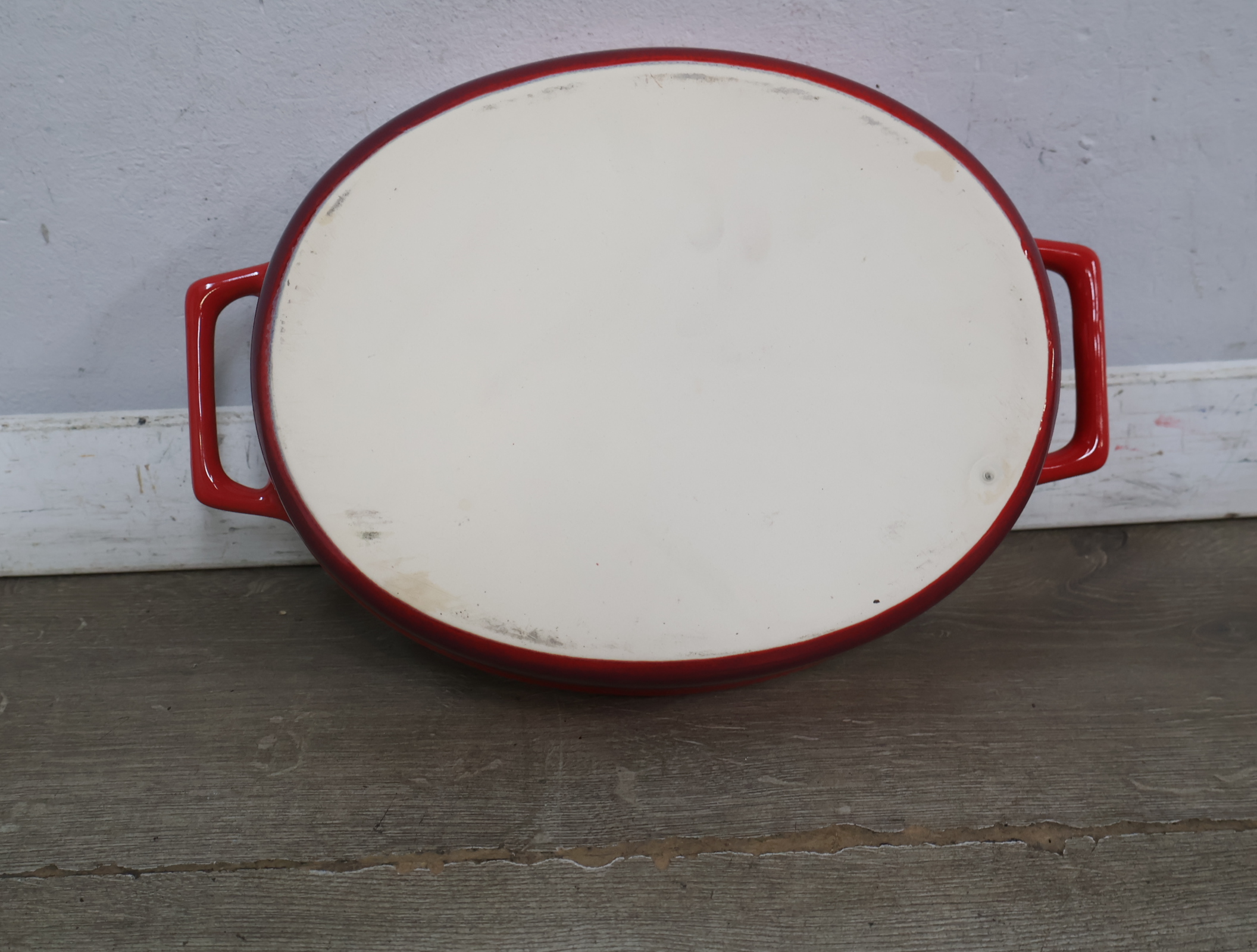 Rode Gusto Cocotte Gietijzeren Pan – foto 16 – kavel bij GSD Auctions, Zoeterwoude
