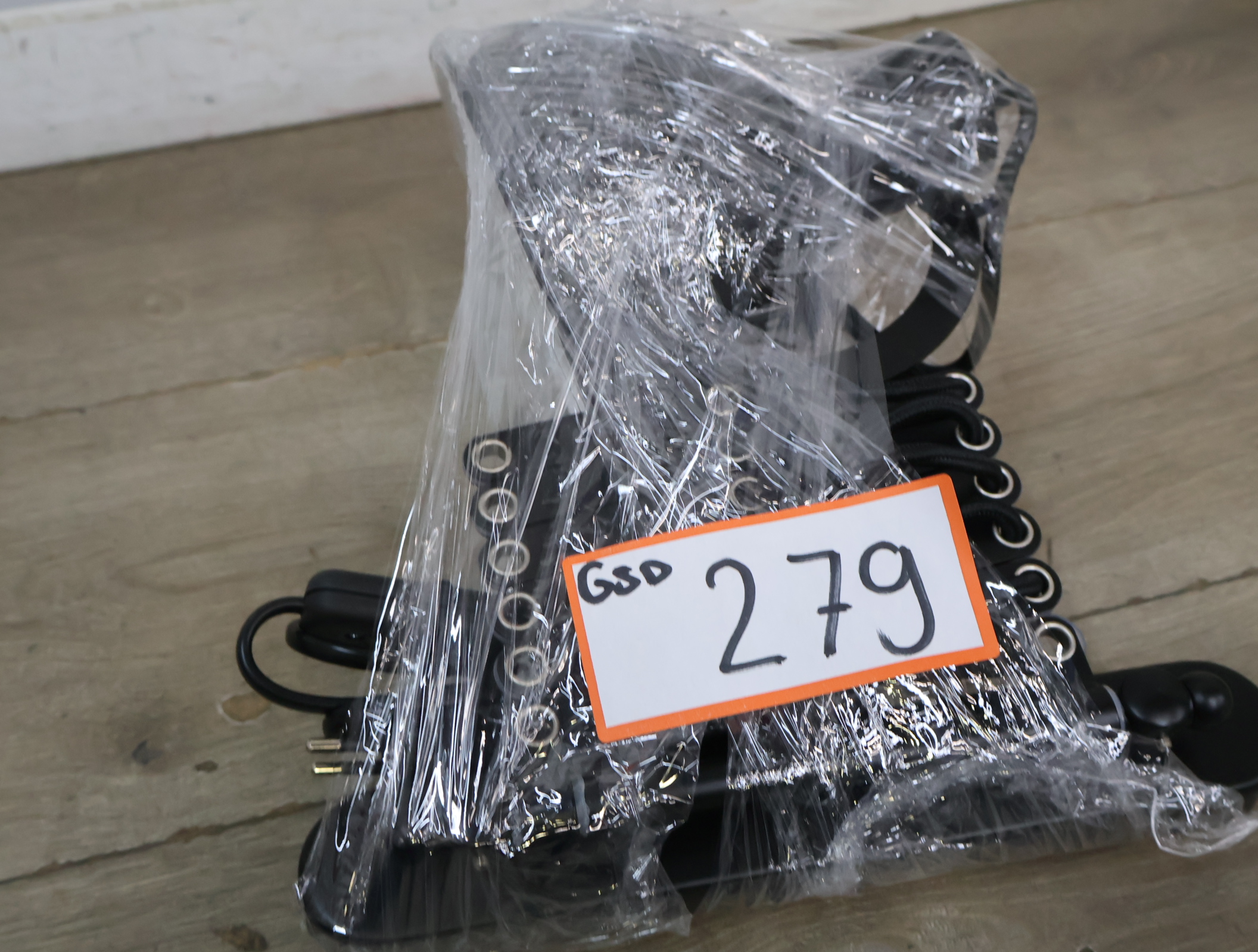 Industriële uitschuifbare wandlamp – foto 18 – kavel bij GSD Auctions, Zoeterwoude