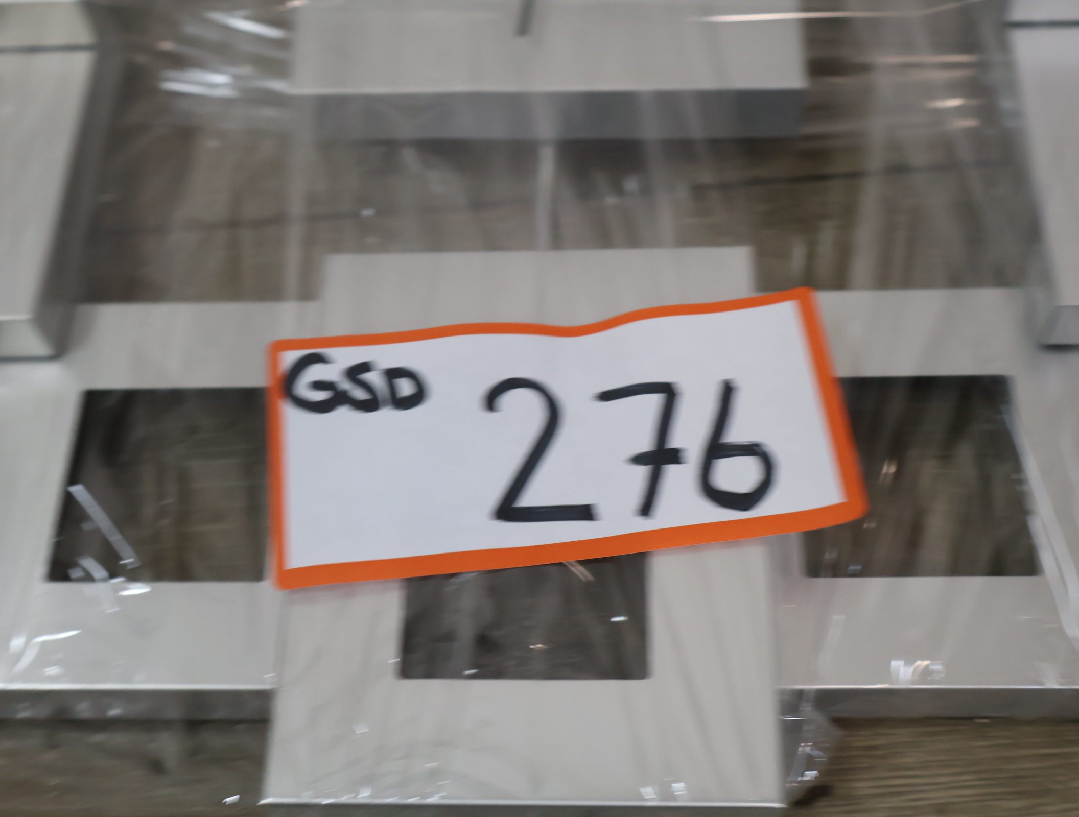 Wandklok met vierkante open frames – foto 16 – kavel bij GSD Auctions, Zoeterwoude