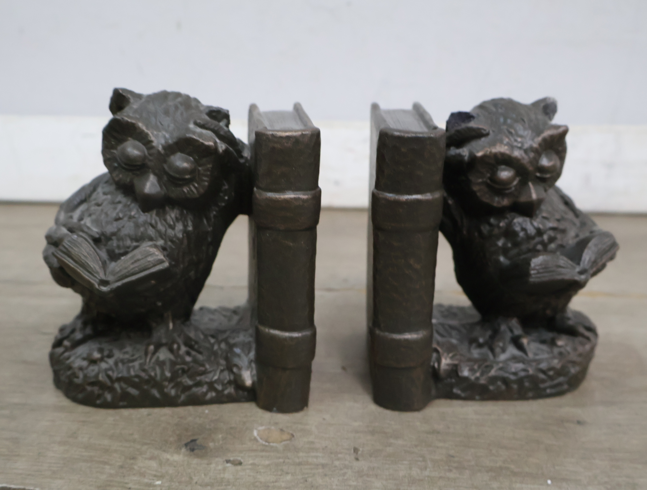 Verzameling uilen beeldjes en boekensteunen – foto 10 – kavel bij GSD Auctions, Zoeterwoude