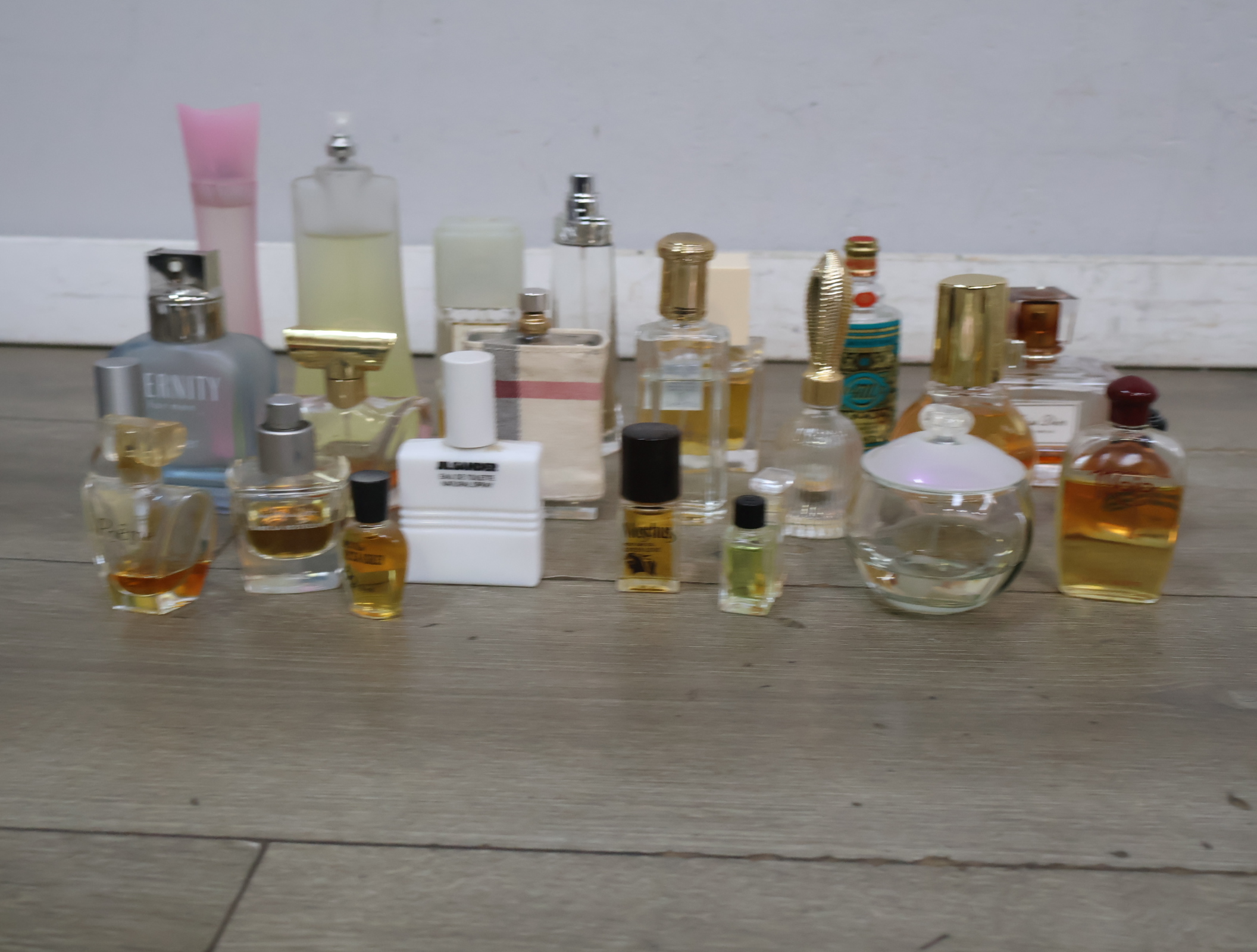 Diverse parfumflesjes – foto 7 – kavel bij GSD Auctions, Zoeterwoude