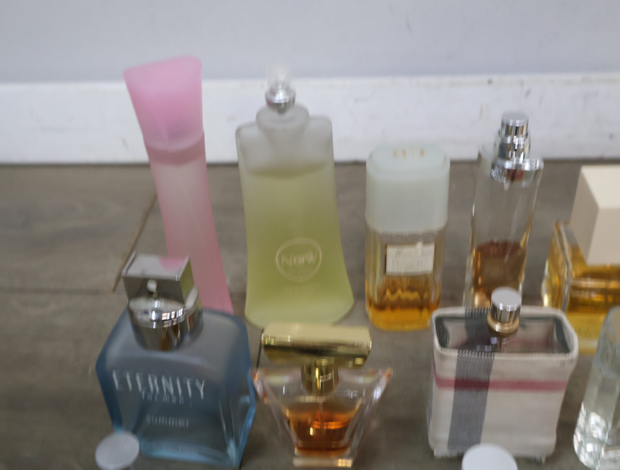 Diverse parfumflesjes – foto 10 – kavel bij GSD Auctions, Zoeterwoude