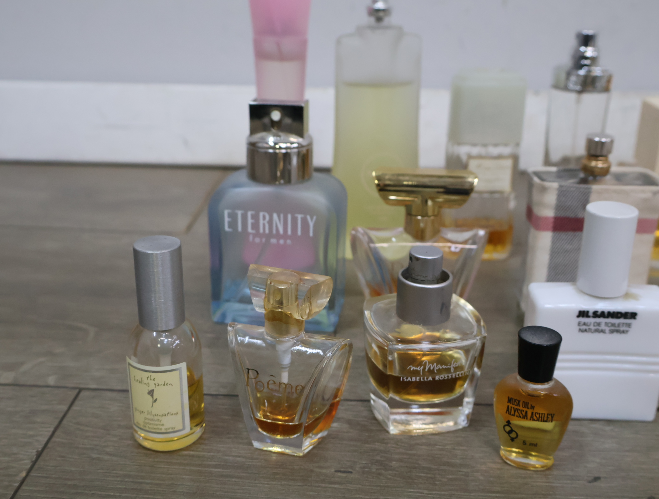 Diverse parfumflesjes – foto 15 – kavel bij GSD Auctions, Zoeterwoude